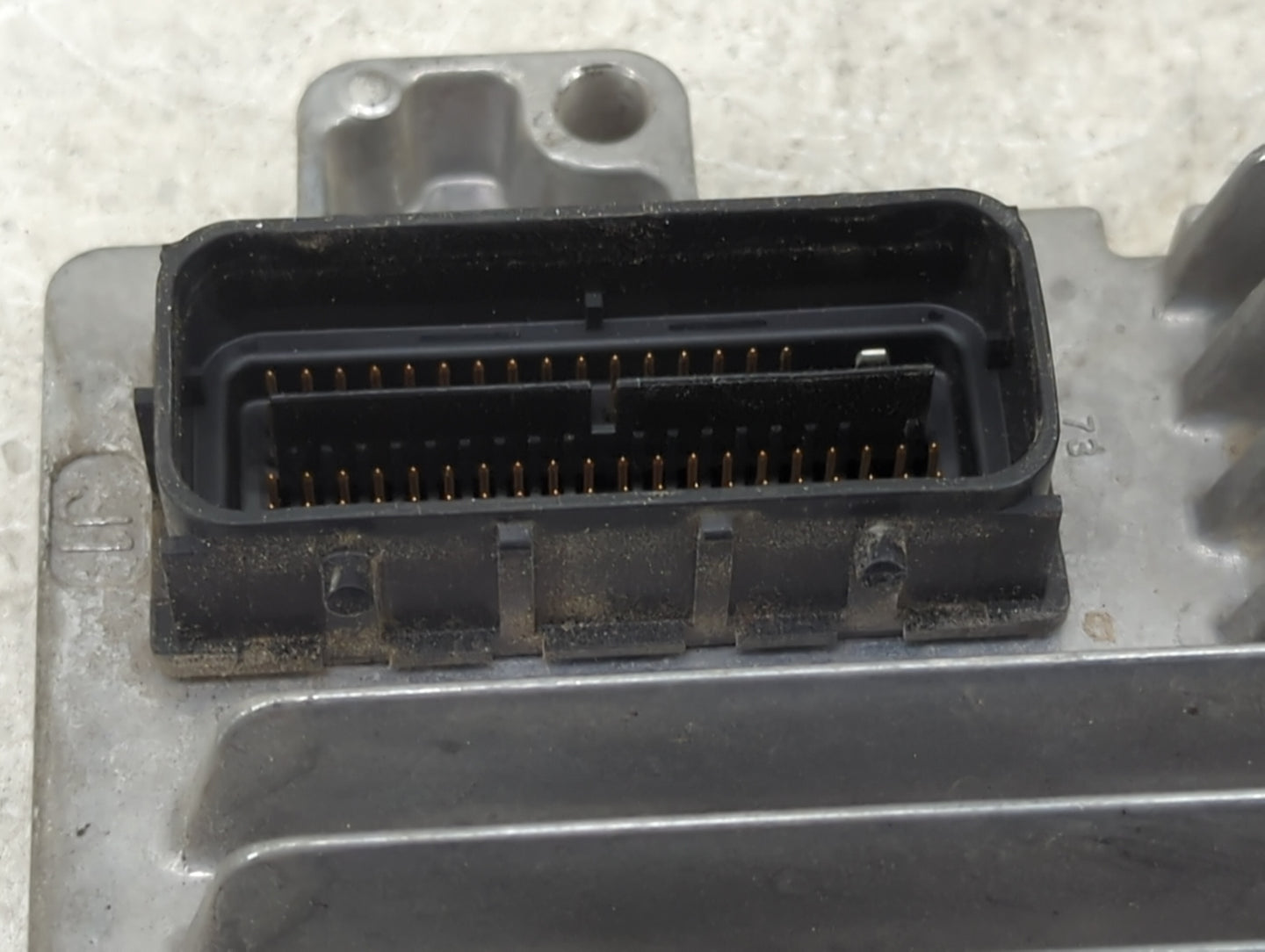 2010-2015 Chevrolet Camaro PCM Engine Control Computer ECU ECM PCU OEM P/N:12639269 12633238 Fits OEM Used Auto Parts - Oemu