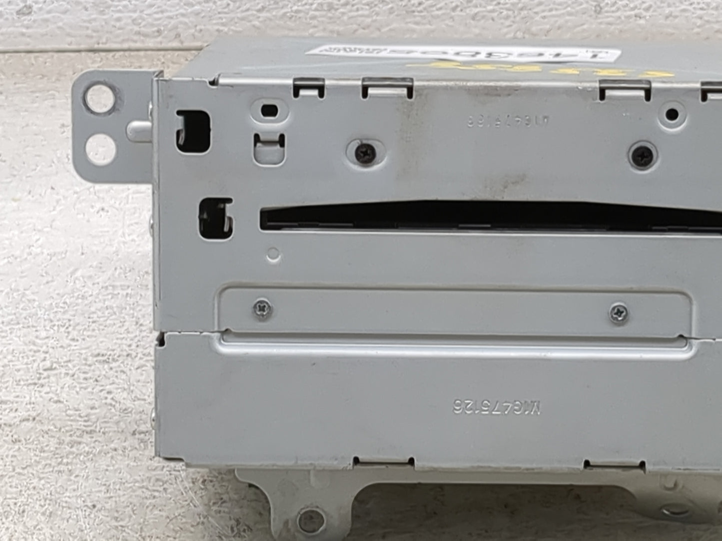2011-2012 Chevrolet Camaro Radio AM FM Cd Player Receiver Replacement P/N:20987410 M1G475172A Fits Fits 2010 2011 2012 OEM U