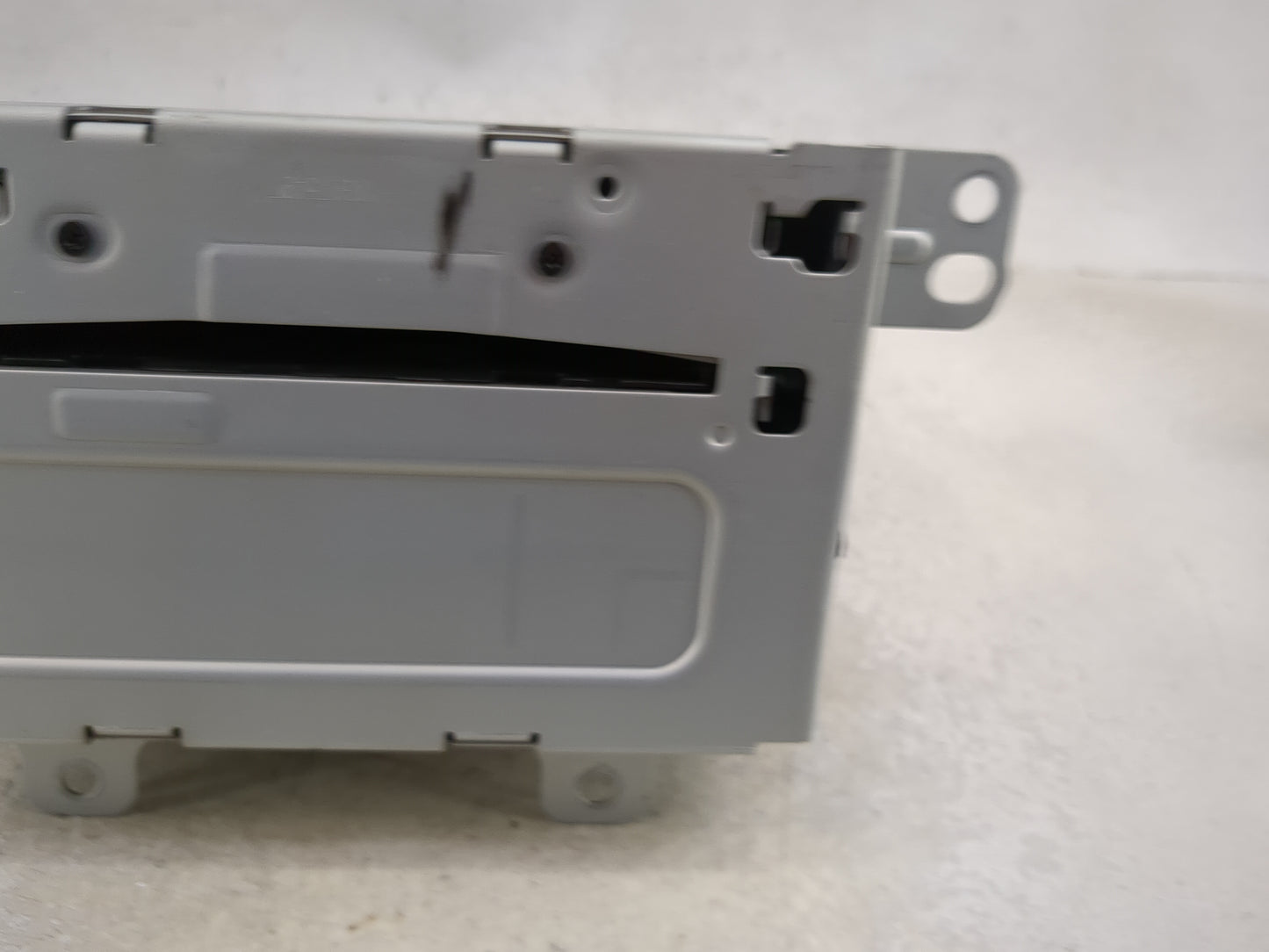 2011-2012 Chevrolet Camaro Radio AM FM Cd Player Receiver Replacement P/N:20983517 CQ-FG5011YC Fits Fits 2010 2011 2012 OEM 