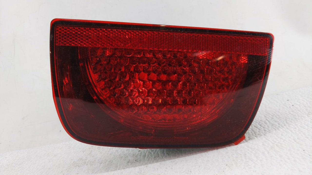 2010-2013 Chevrolet Camaro Tail Light Assembly Passenger Right OEM P/N:92212648 Fits Fits 2010 2011 2012 2013 OEM Used Auto 