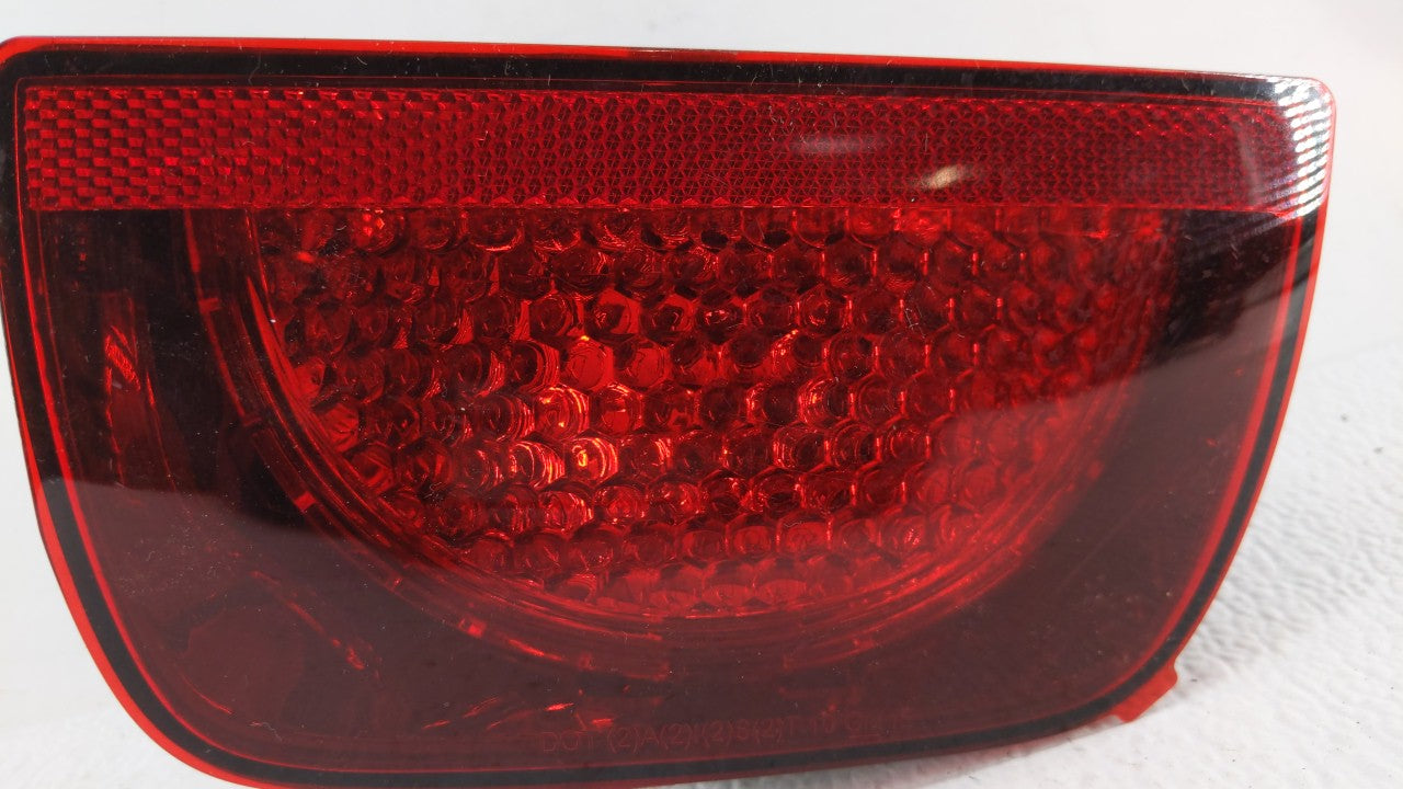 2010-2013 Chevrolet Camaro Tail Light Assembly Passenger Right OEM P/N:92212648 Fits Fits 2010 2011 2012 2013 OEM Used Auto 