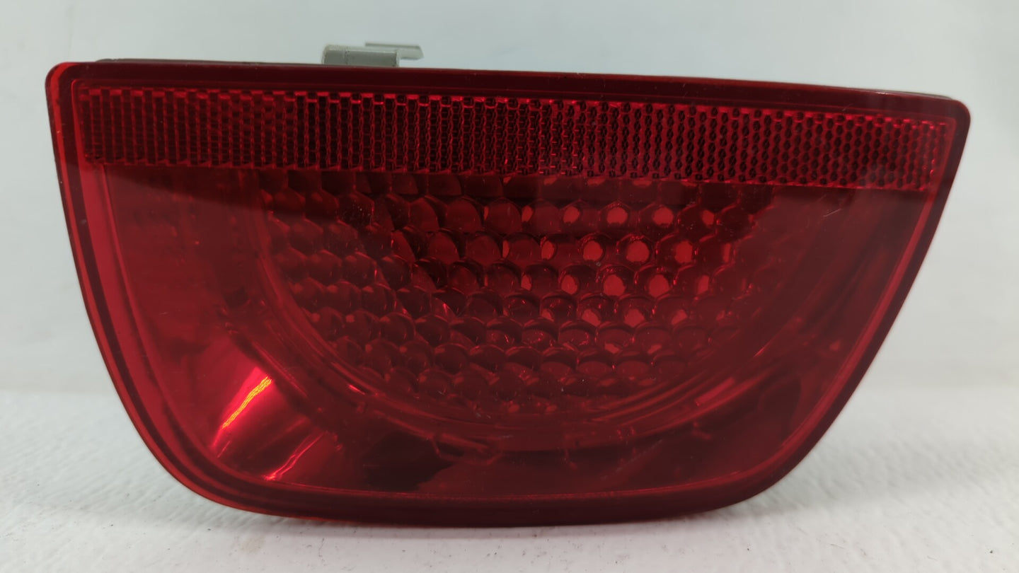 2010-2012 Chevrolet Camaro Tail Light Assembly Passenger Right OEM P/N:320370 320366 Fits Fits 2010 2011 2012 OEM Used Auto 