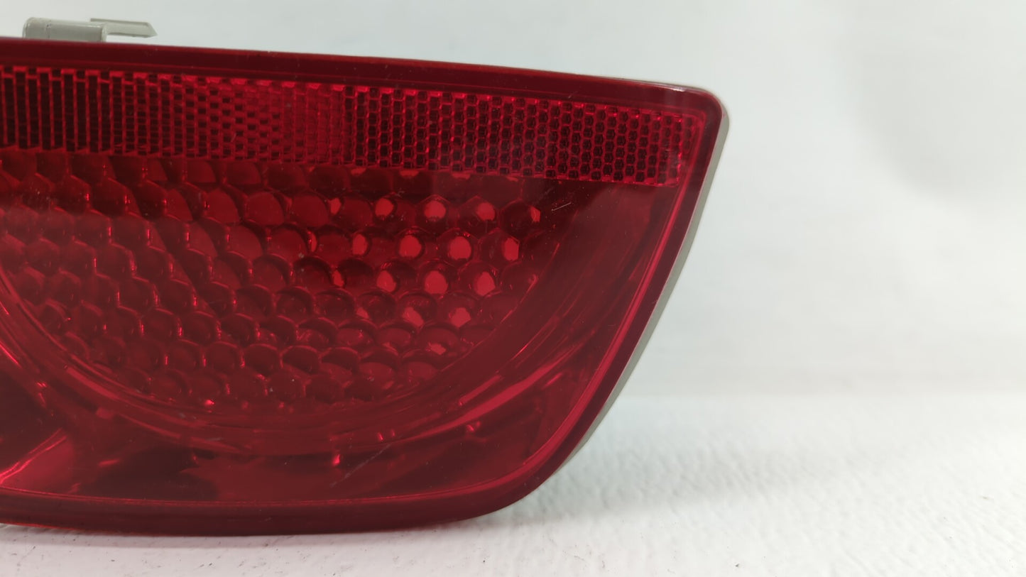 2010-2012 Chevrolet Camaro Tail Light Assembly Passenger Right OEM P/N:320370 320366 Fits Fits 2010 2011 2012 OEM Used Auto 