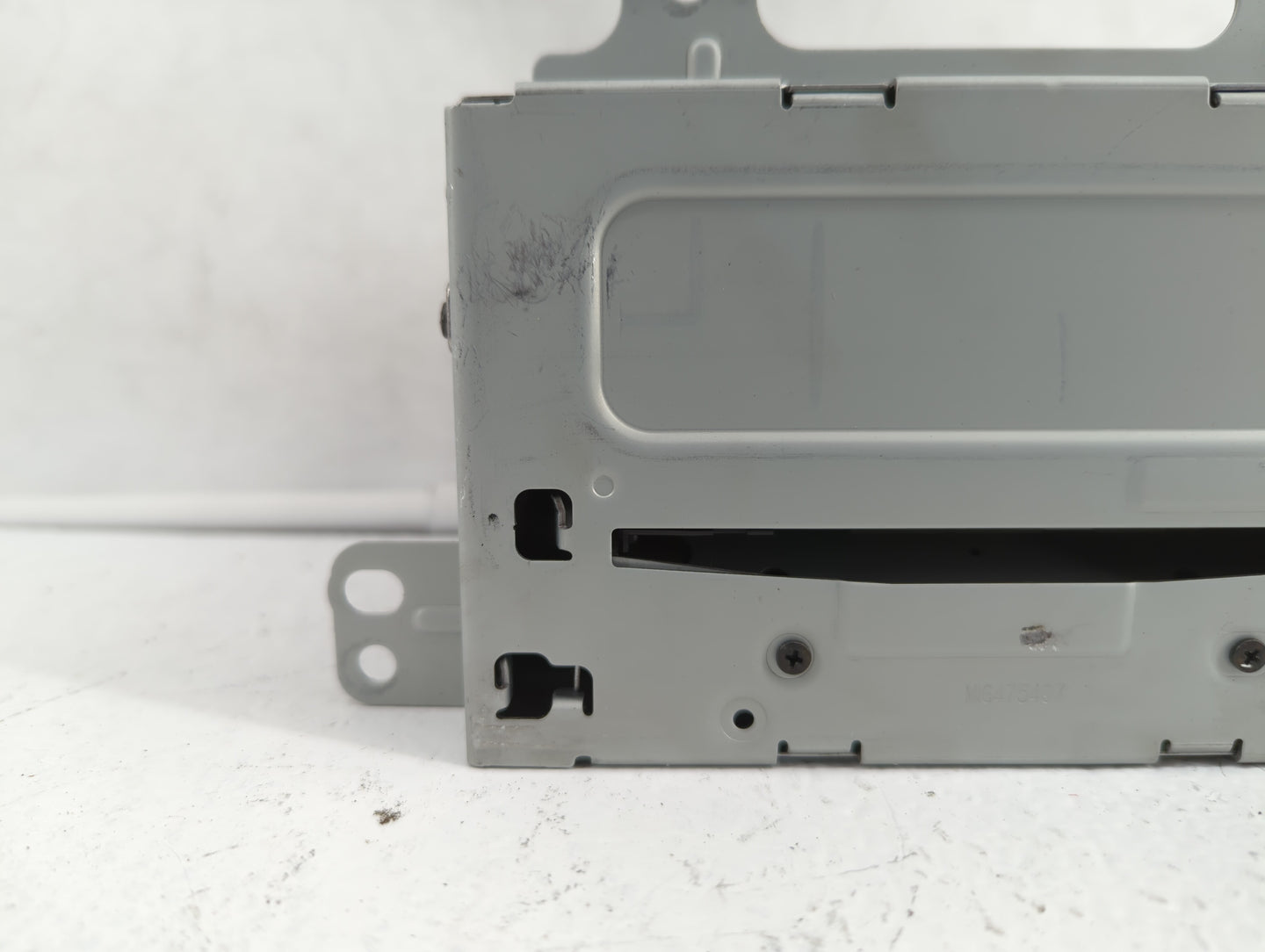 2011-2012 Chevrolet Camaro Am Fm Cd Player Radio Receiver - Oemusedautoparts1.com