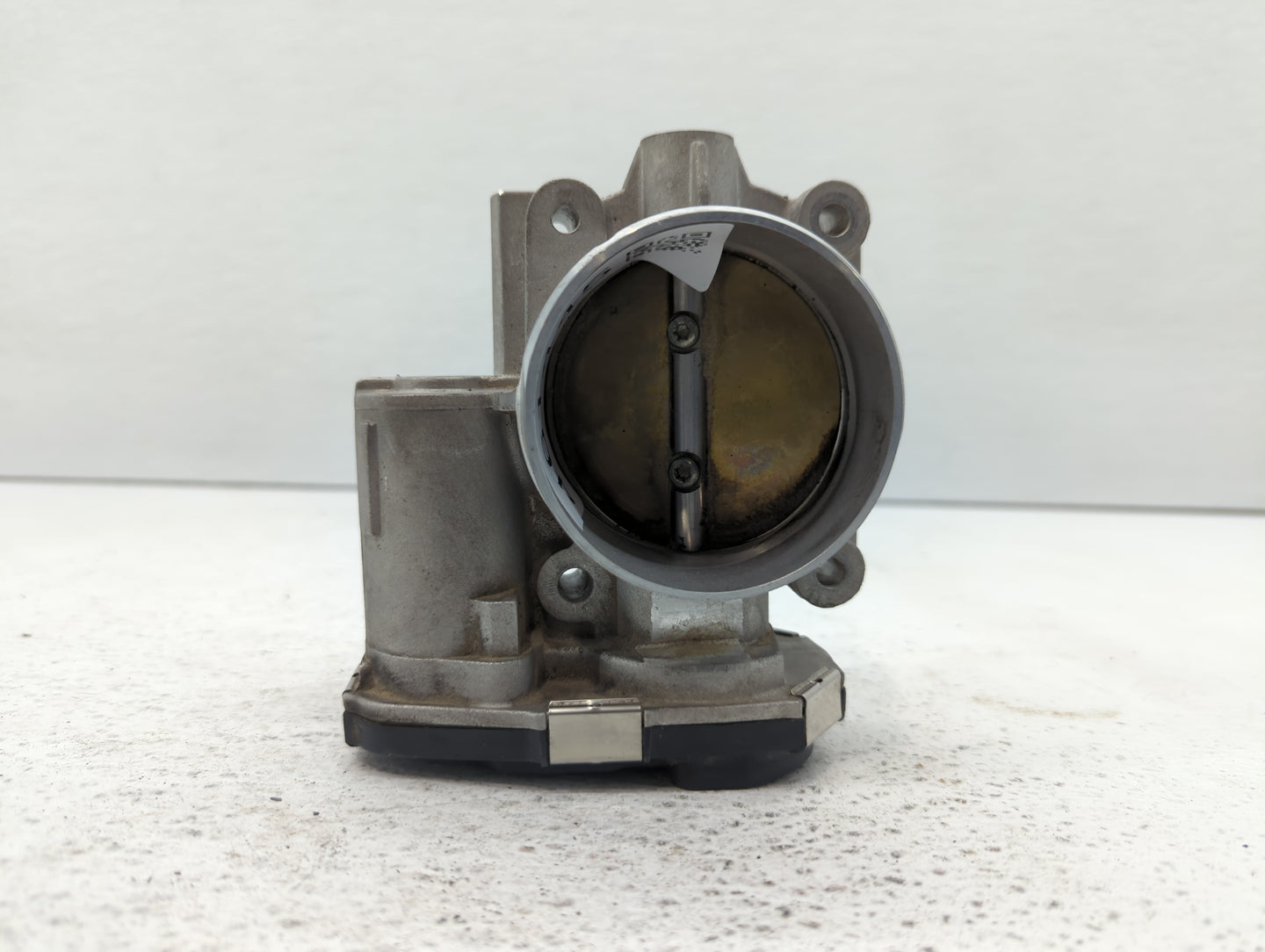2010-2011 Chevrolet Camaro Throttle Body P/N:994AA Fits Fits 2007 2008 2009 2010 2011 2012 OEM Used Auto Parts - Oemusedauto