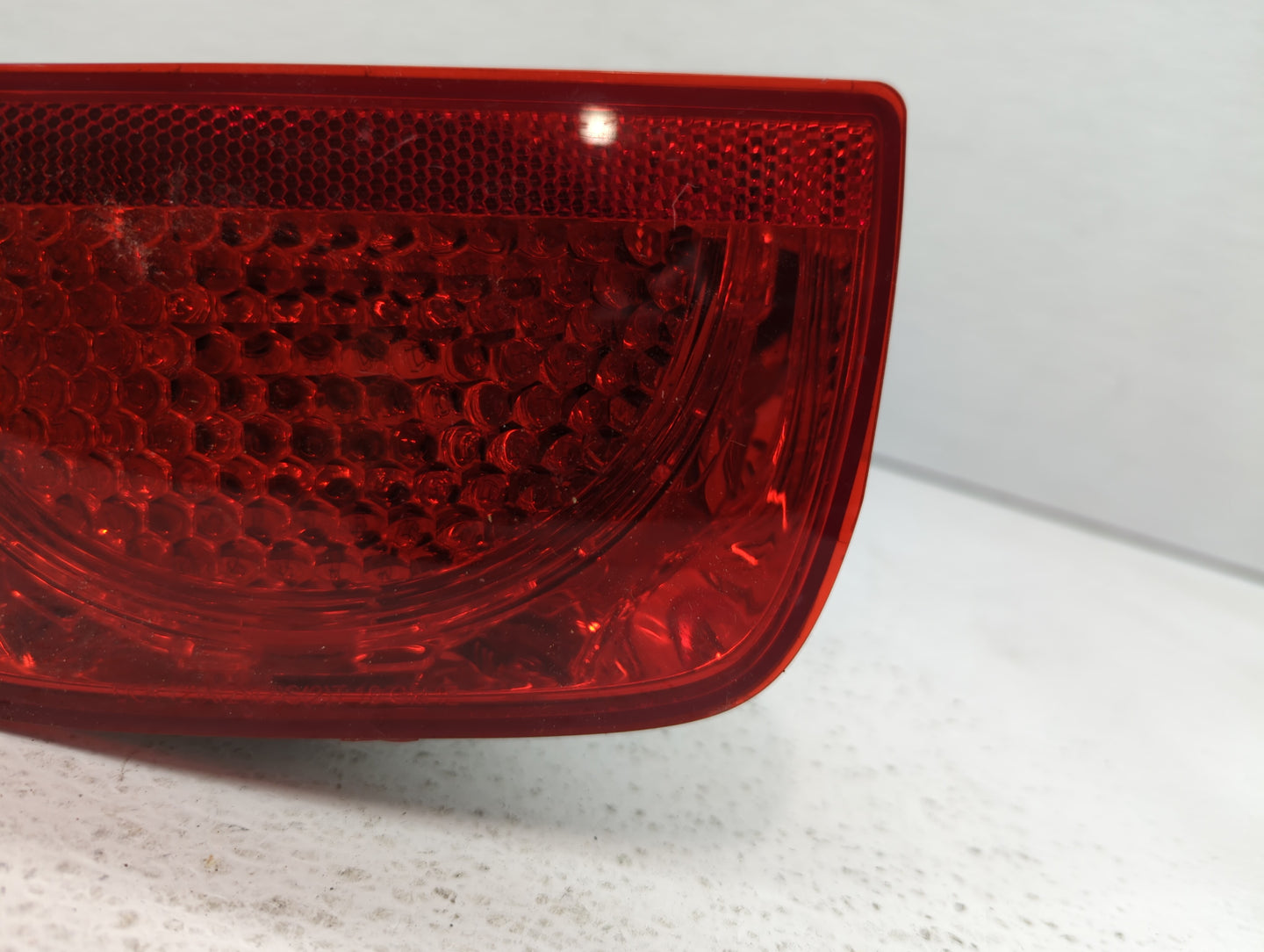 2010-2013 Chevrolet Camaro Tail Light Assembly Driver Left OEM P/N:320364 320368, PC50039, 320370 Fits Fits 2010 2011 2012 2