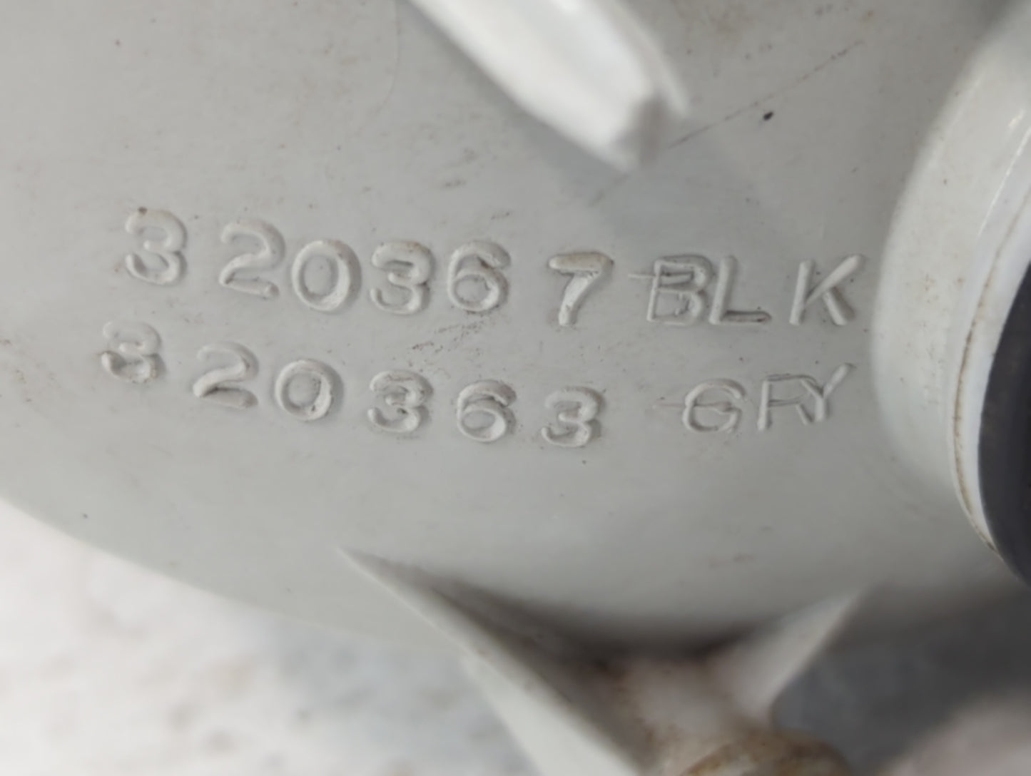 2010-2013 Chevrolet Camaro Tail Light Assembly Driver Left OEM P/N:320364 320368, PC50039, 320370 Fits Fits 2010 2011 2012 2