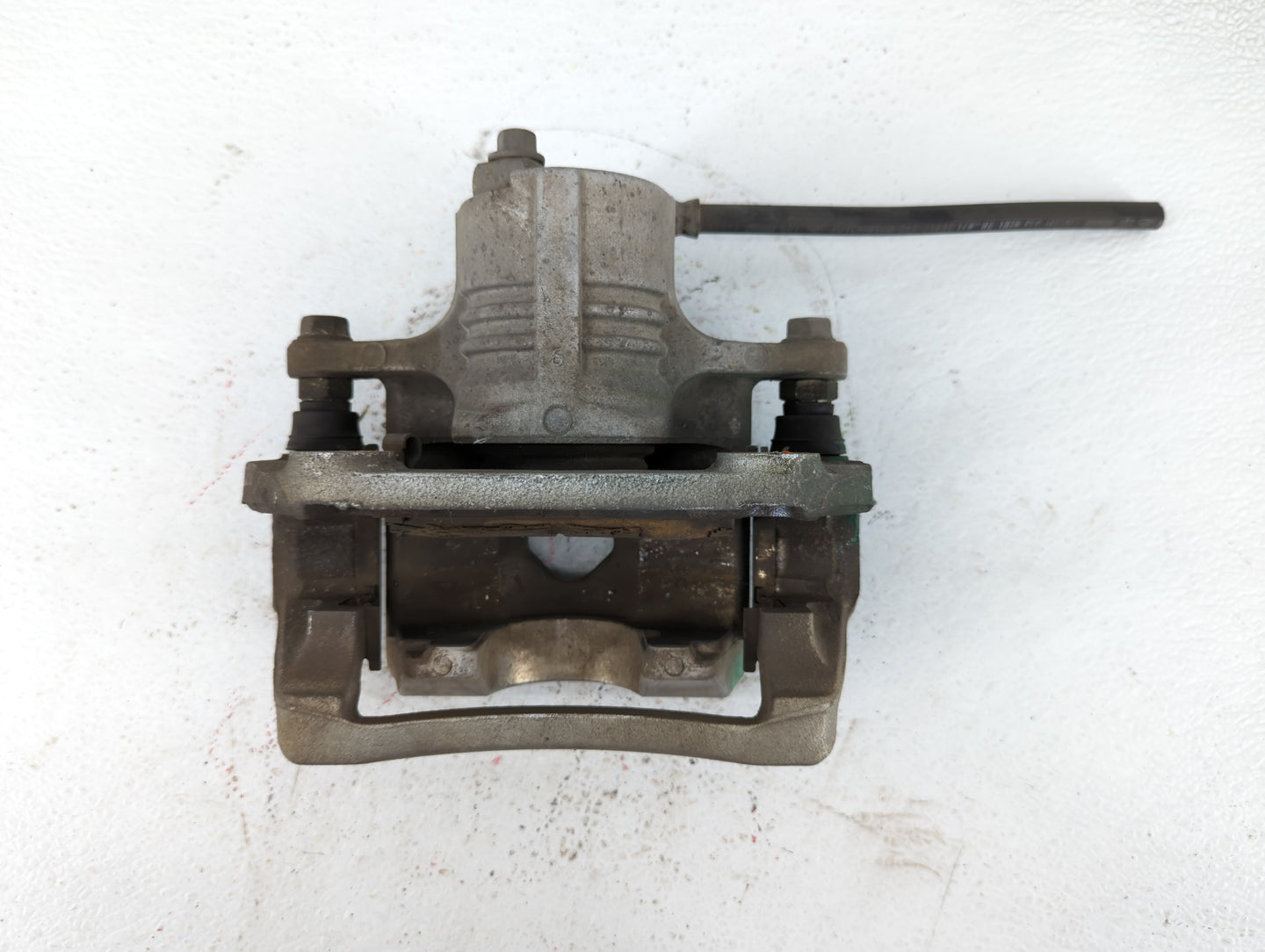 2010-2015 Chevrolet Camaro Rear Driver Left Brake Caliper 552559 - Oemusedautoparts1.com