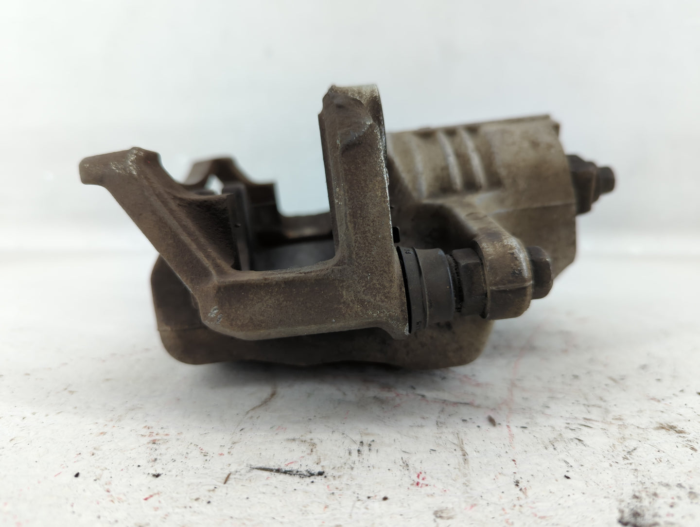 2010-2015 Chevrolet Camaro Front Passenger Right Brake Caliper 552572 - Oemusedautoparts1.com