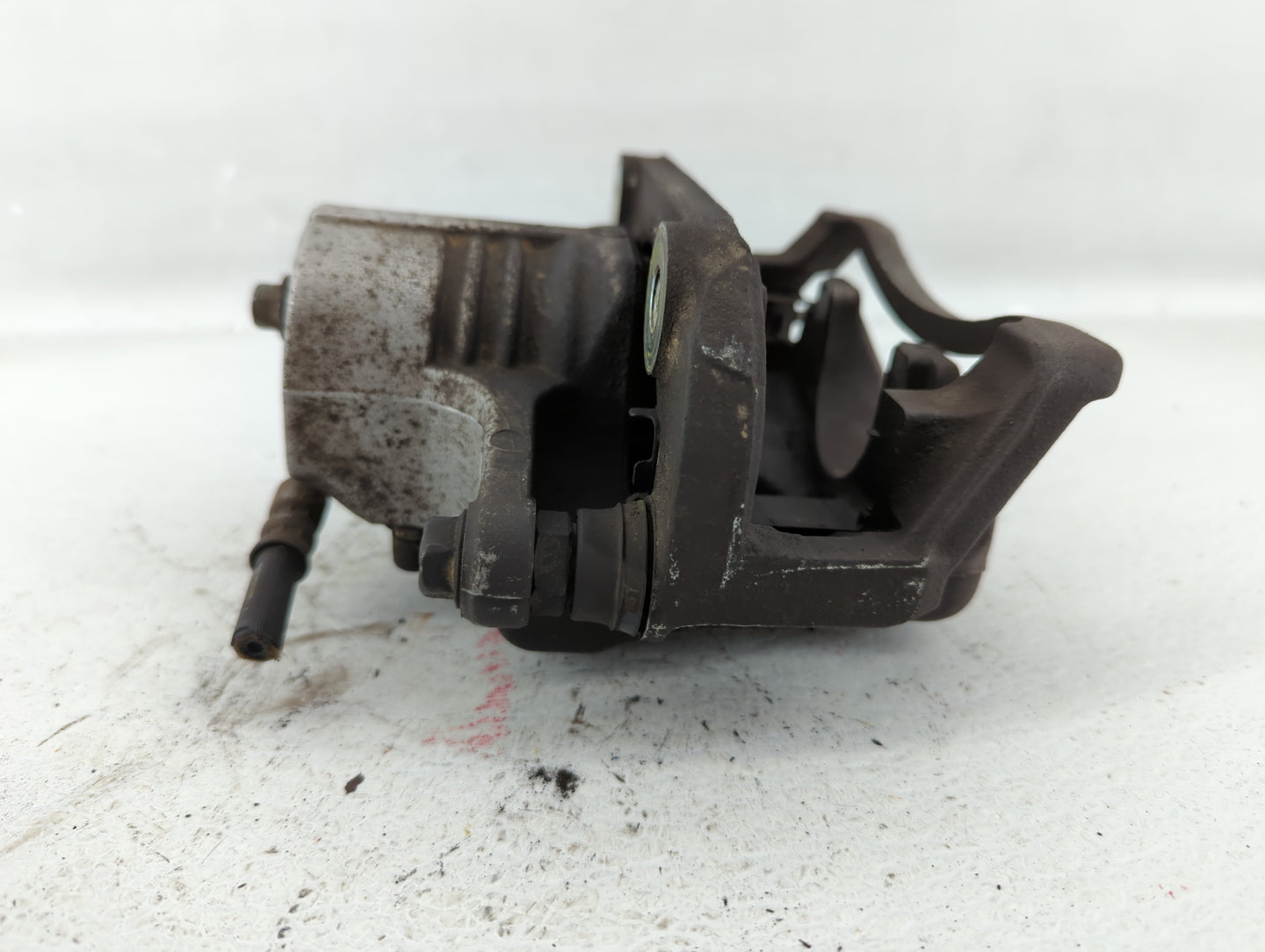 2010-2015 Chevrolet Camaro Front Passenger Right Brake Caliper 552719 - Oemusedautoparts1.com