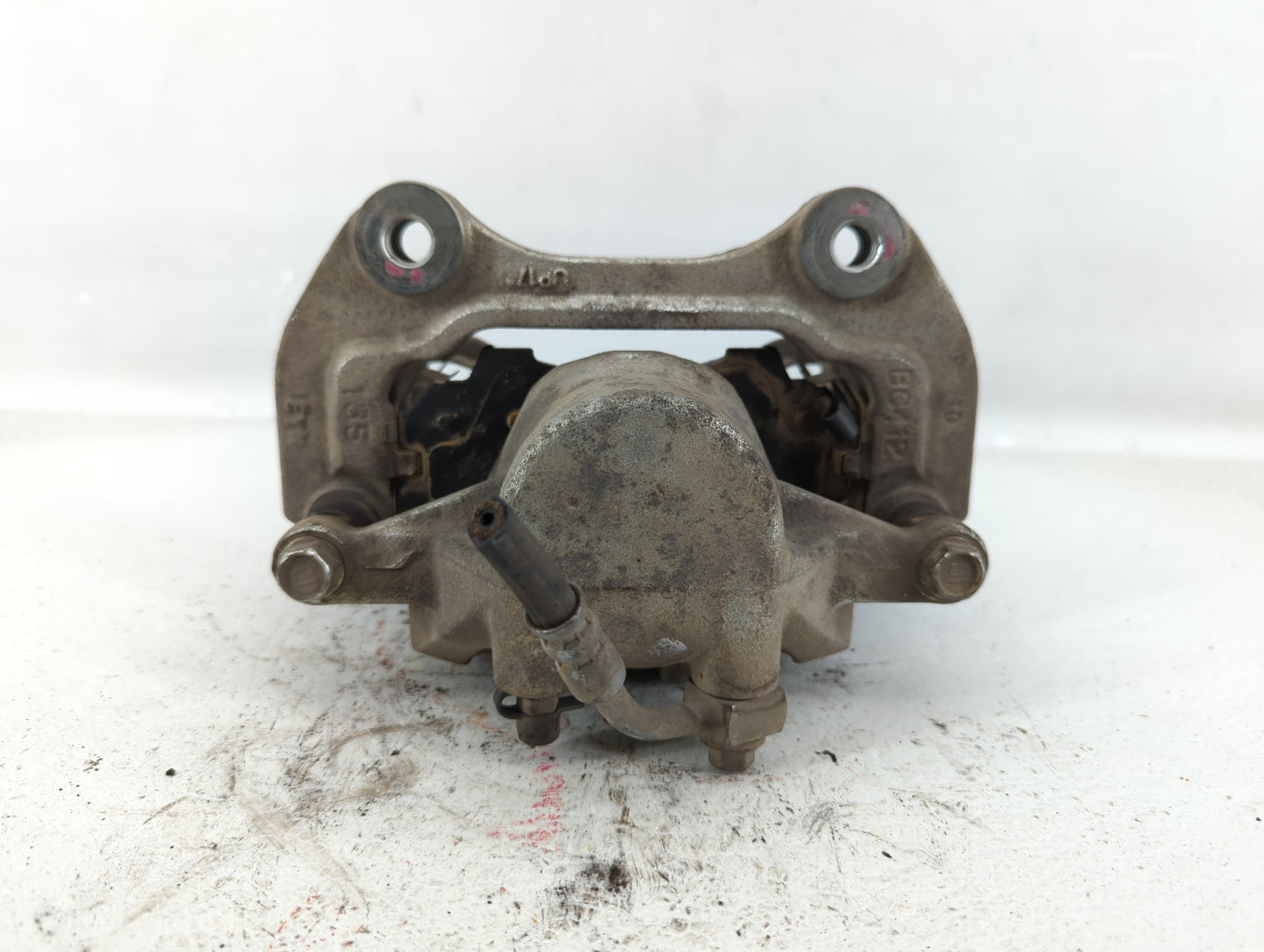 2010-2015 Chevrolet Camaro Front Driver Left Brake Caliper - Oemusedautoparts1.com