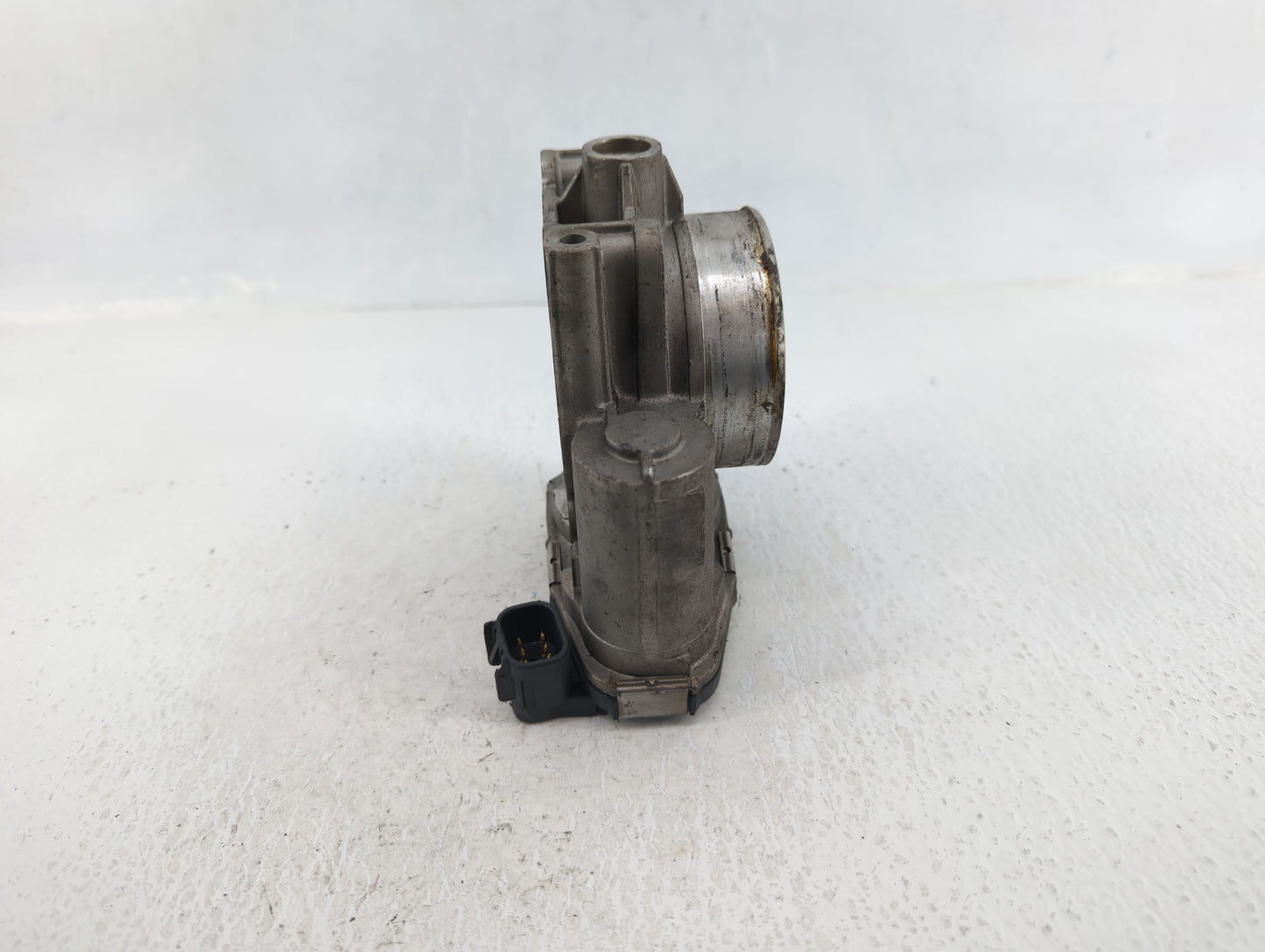 2010-2011 Chevrolet Camaro Throttle Body Fits Fits 2007 2008 2009 2010 2011 2012 OEM Used Auto Parts - Oemusedautoparts1.com