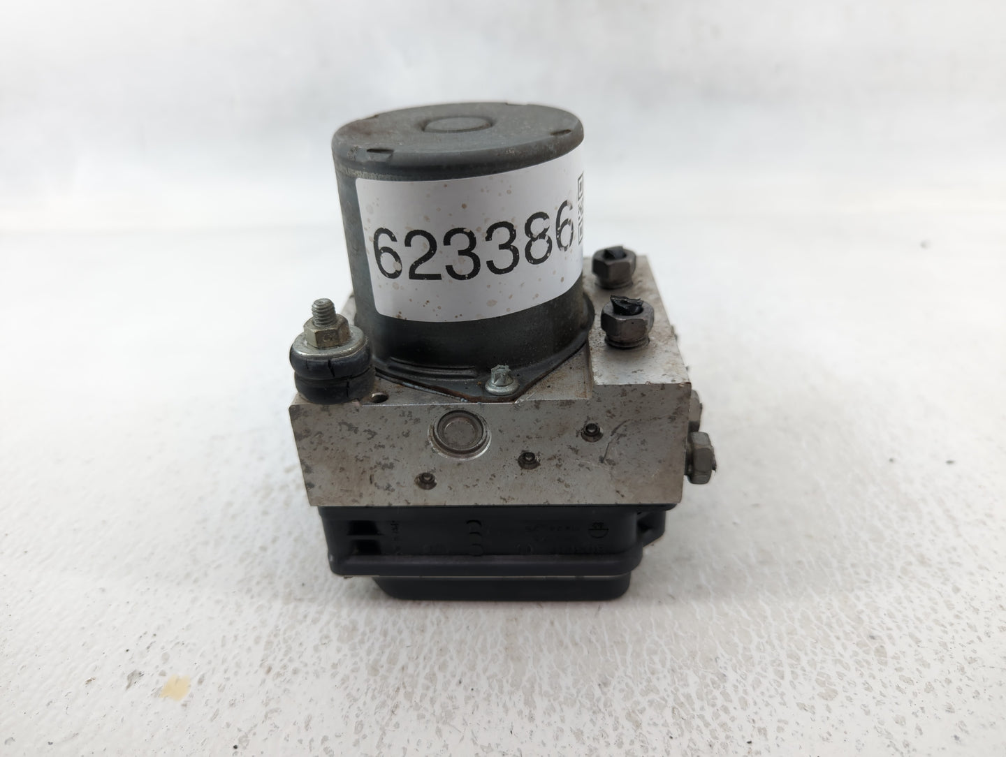 2010-2011 Chevrolet Camaro ABS Pump Control Module Replacement P/N:110406 92233915 Fits Fits 2010 2011 OEM Used Auto Parts -