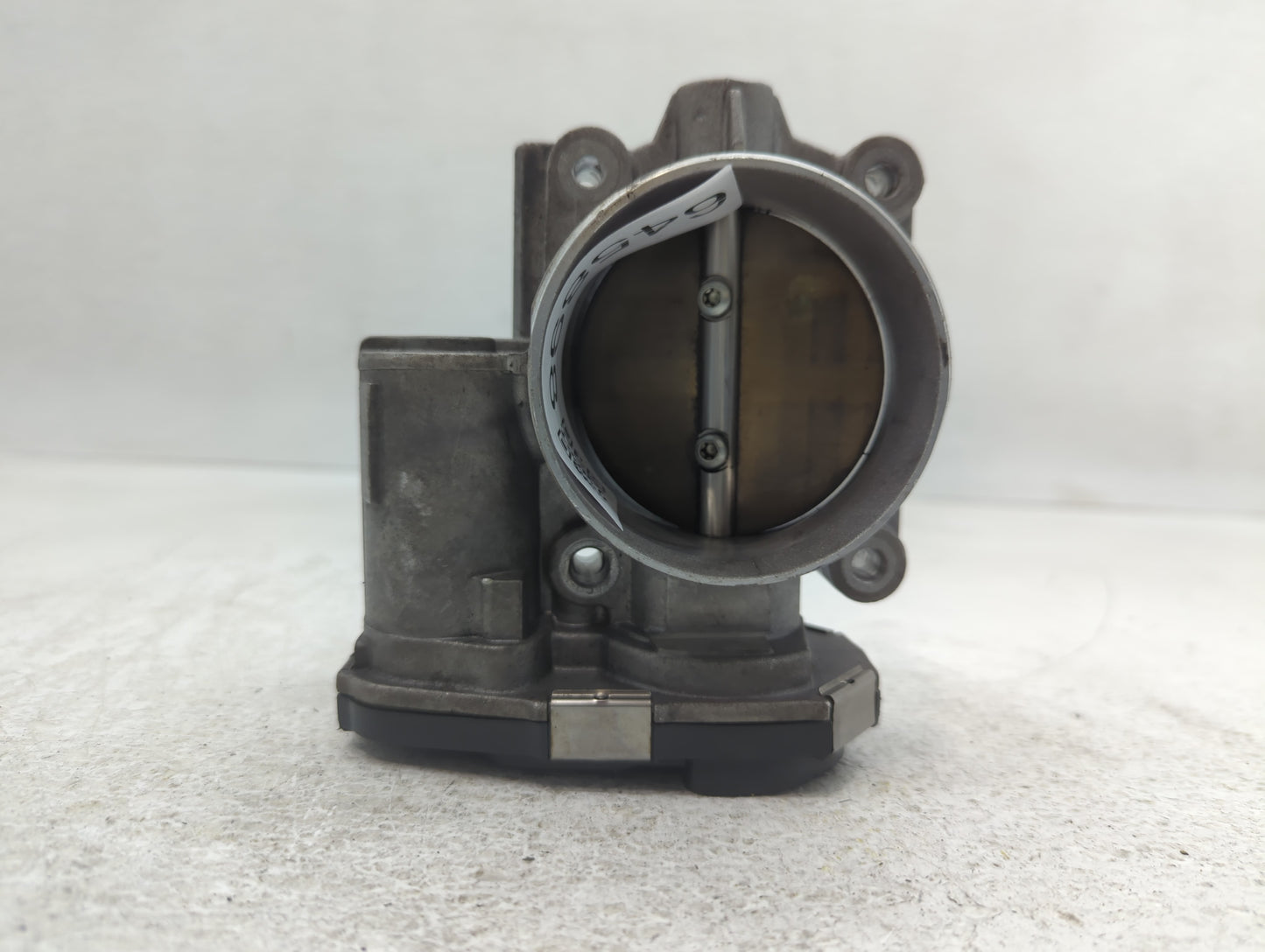 2010-2011 Chevrolet Camaro Throttle Body P/N:994AA Fits Fits 2007 2008 2009 2010 2011 2012 OEM Used Auto Parts - Oemusedauto