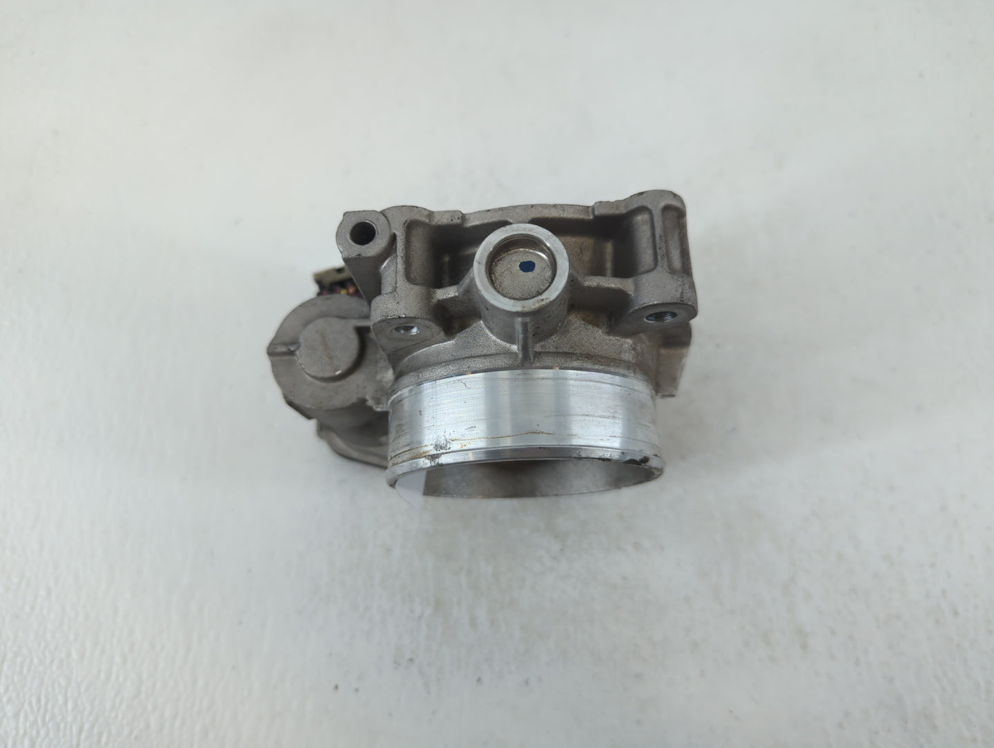 2010-2011 Chevrolet Camaro Throttle Body P/N:3360AA994AA2873C Fits Fits 2007 2008 2009 2010 2011 2012 OEM Used Auto Parts - 