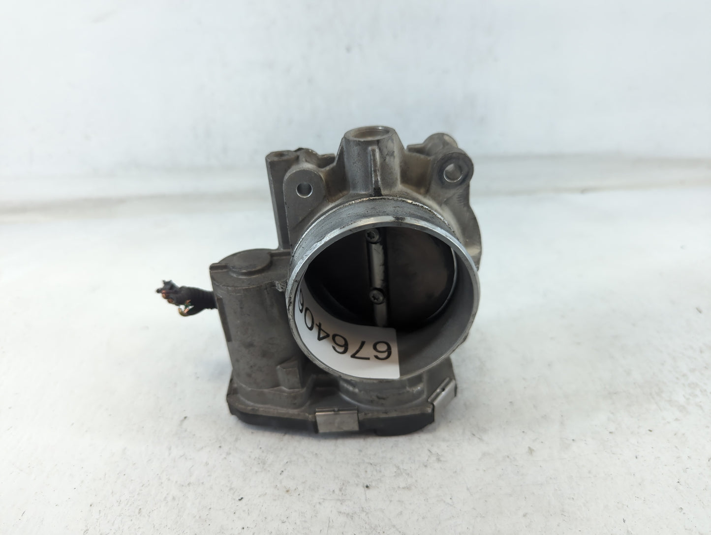 2010-2011 Chevrolet Camaro Throttle Body P/N:1960AA 994AA Fits Fits 2007 2008 2009 2010 2011 2012 OEM Used Auto Parts - Oemu