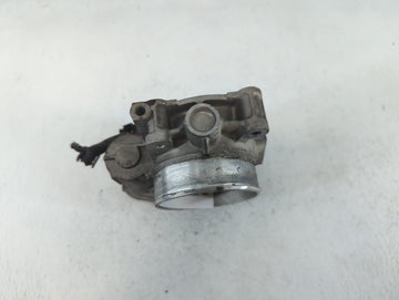 2010-2011 Chevrolet Camaro Throttle Body P/N:1960AA 994AA Fits Fits 2007 2008 2009 2010 2011 2012 OEM Used Auto Parts