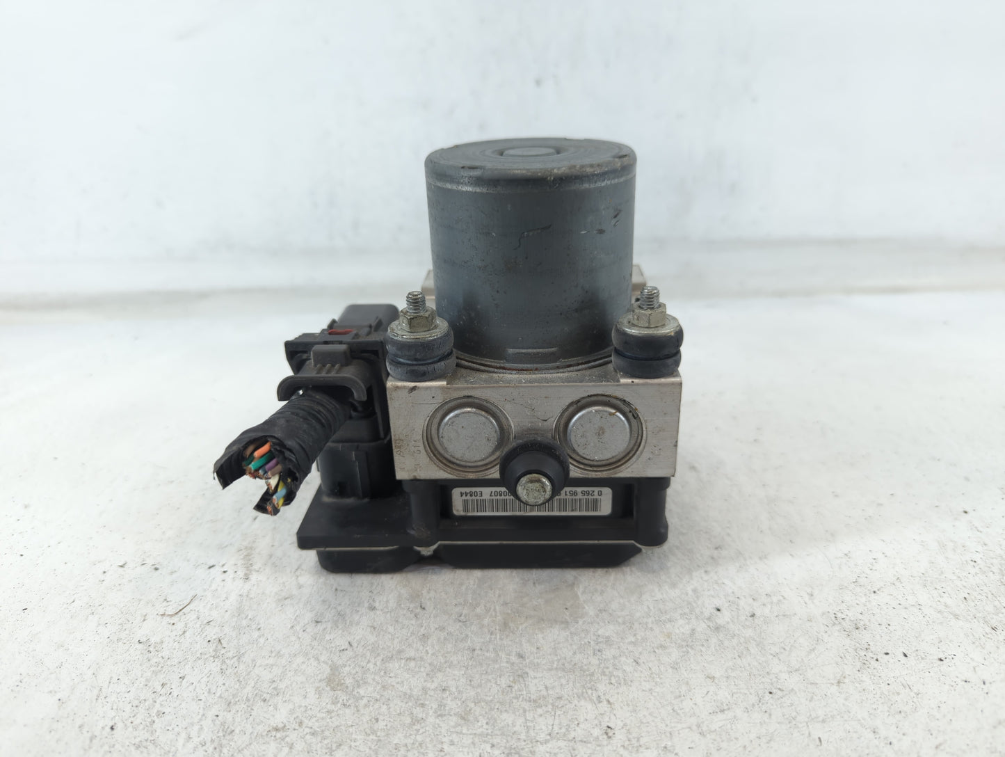 2010-2011 Chevrolet Camaro ABS Pump Control Module Replacement P/N:92246443 0 265 230 336 05 Fits Fits 2010 2011 OEM Used Au