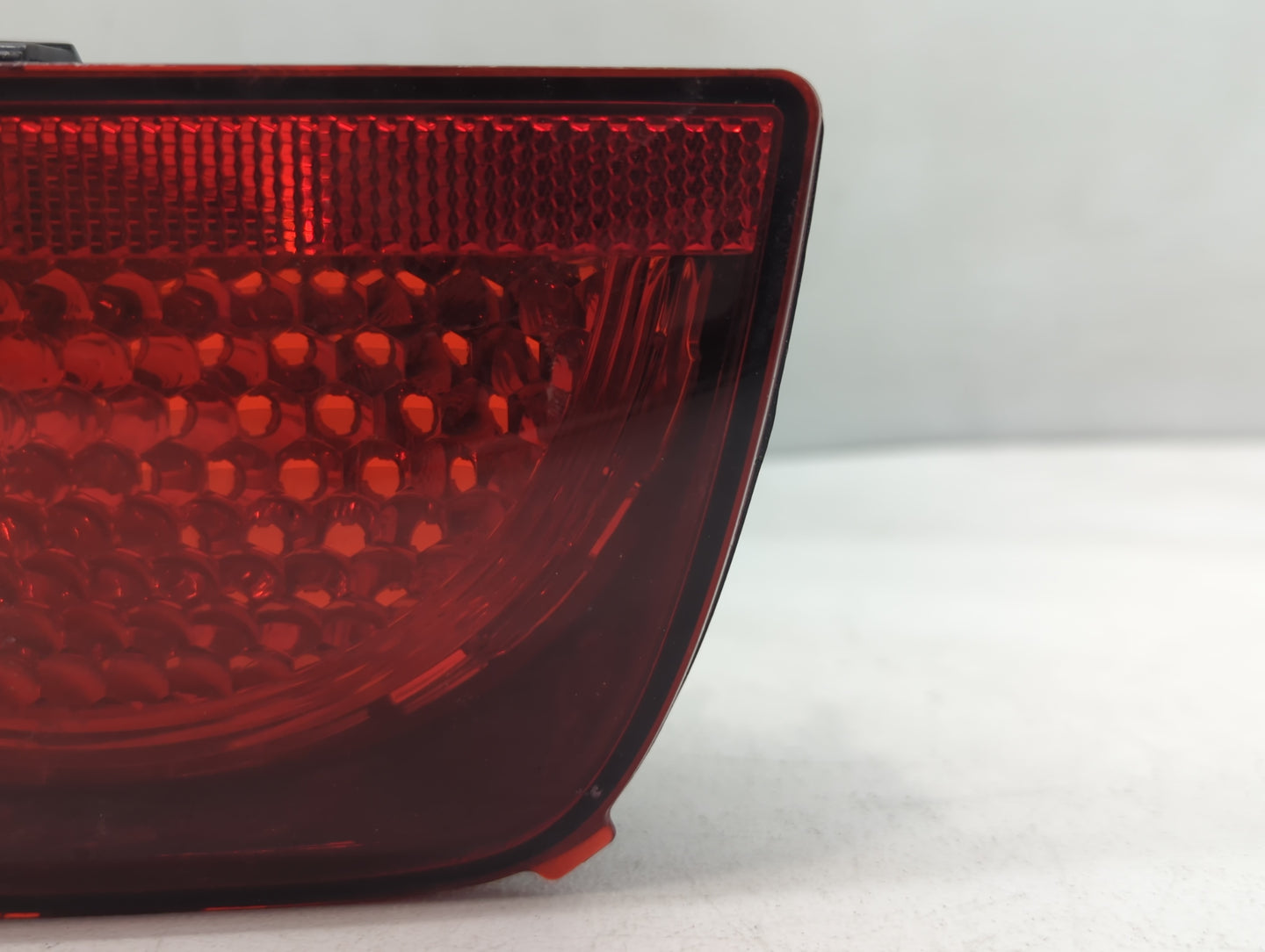 2010-2013 Chevrolet Camaro Tail Light Assembly Driver Left OEM P/N:320364 GRY Fits Fits 2010 2011 2012 2013 OEM Used Auto Pa