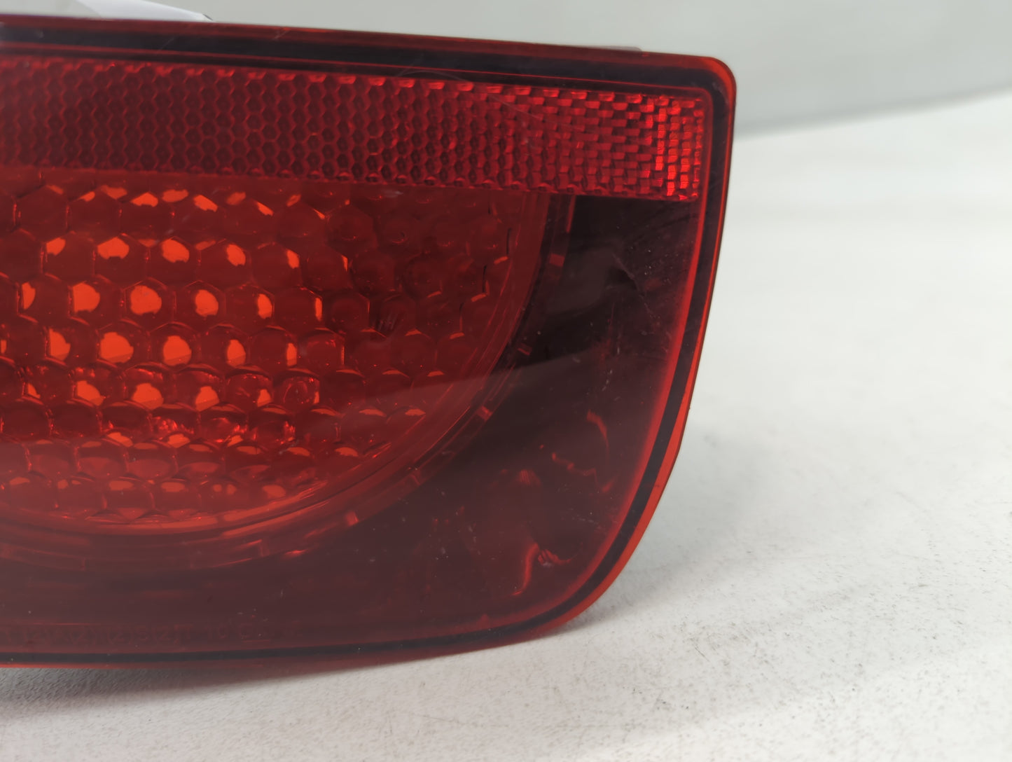 2010-2011 Chevrolet Camaro Tail Light Assembly Passenger Right OEM P/N:320363 320367 BL K Fits Fits 2010 2011 OEM Used Auto 