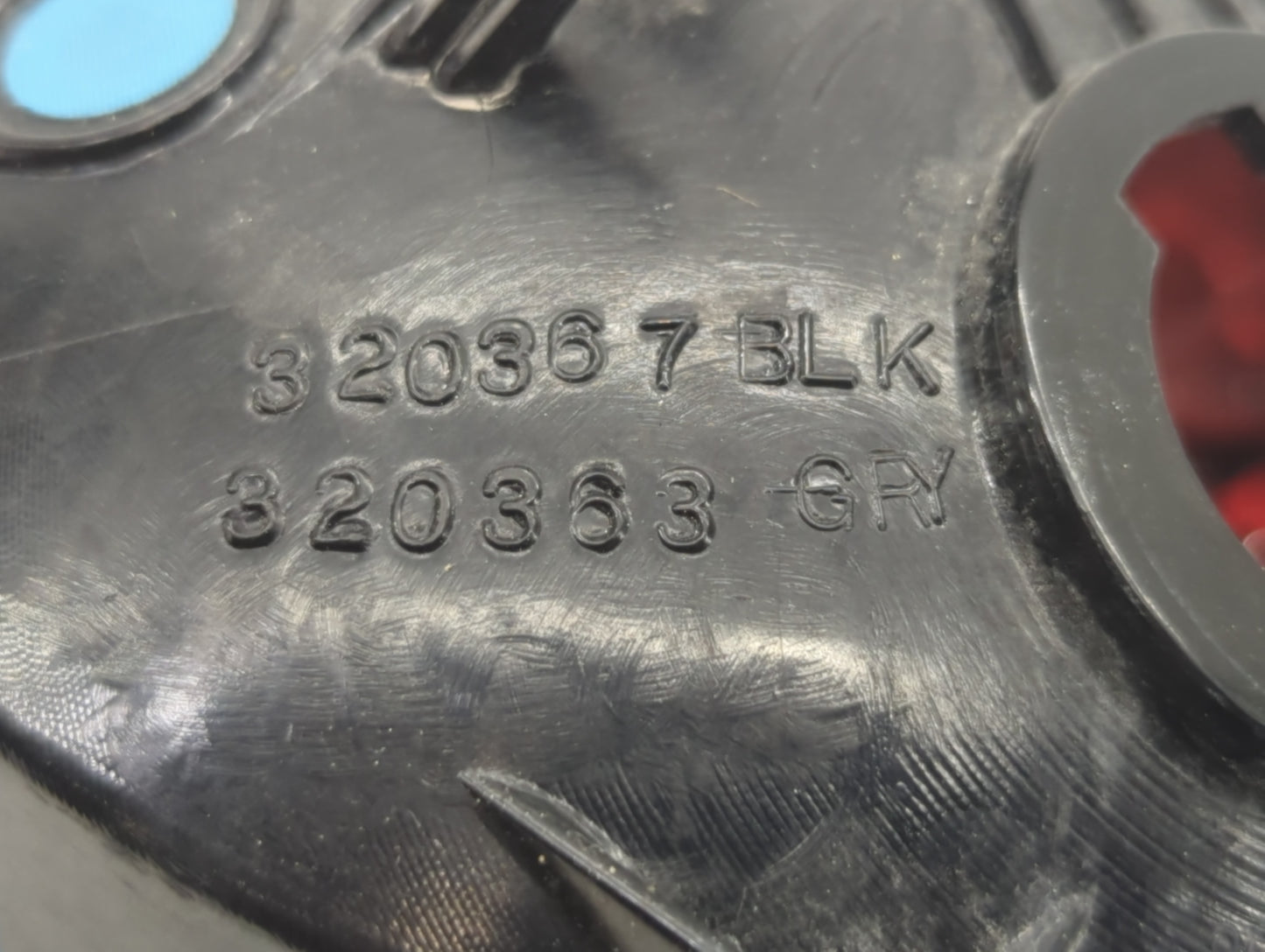 2010-2011 Chevrolet Camaro Tail Light Assembly Passenger Right OEM P/N:320363 320367 BL K Fits Fits 2010 2011 OEM Used Auto 