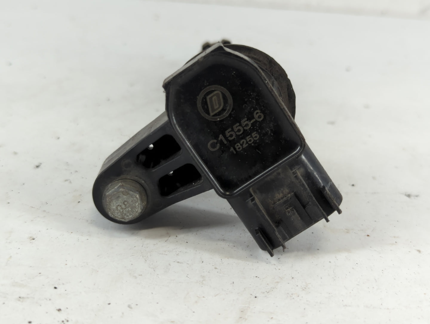 2010-2015 Chevrolet Camaro Ignition Coil Igniter Pack - Oemusedautoparts1.com