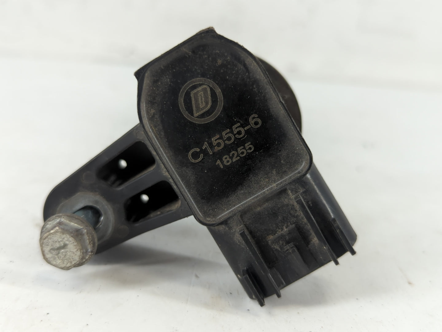 2010-2015 Chevrolet Camaro Ignition Coil Igniter Pack - Oemusedautoparts1.com