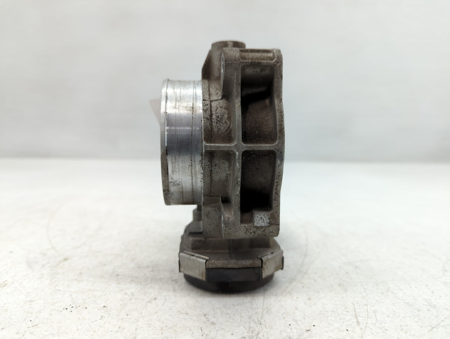 2010-2011 Chevrolet Camaro Throttle Body P/N:AA94AA4074C Fits Fits 2007 2008 2009 2010 2011 2012 OEM Used Auto Parts - Oemus