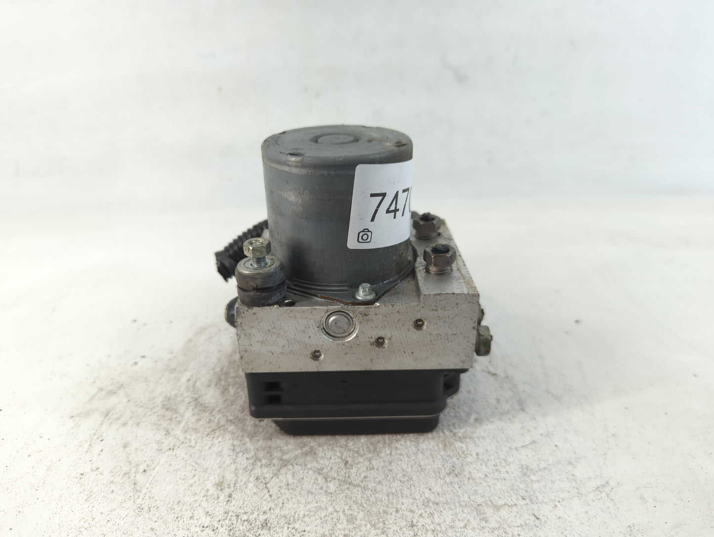 2010-2011 Chevrolet Camaro ABS Pump Control Module Replacement P/N:92246443 0 265 230 336 Fits Fits 2010 2011 OEM Used Auto 
