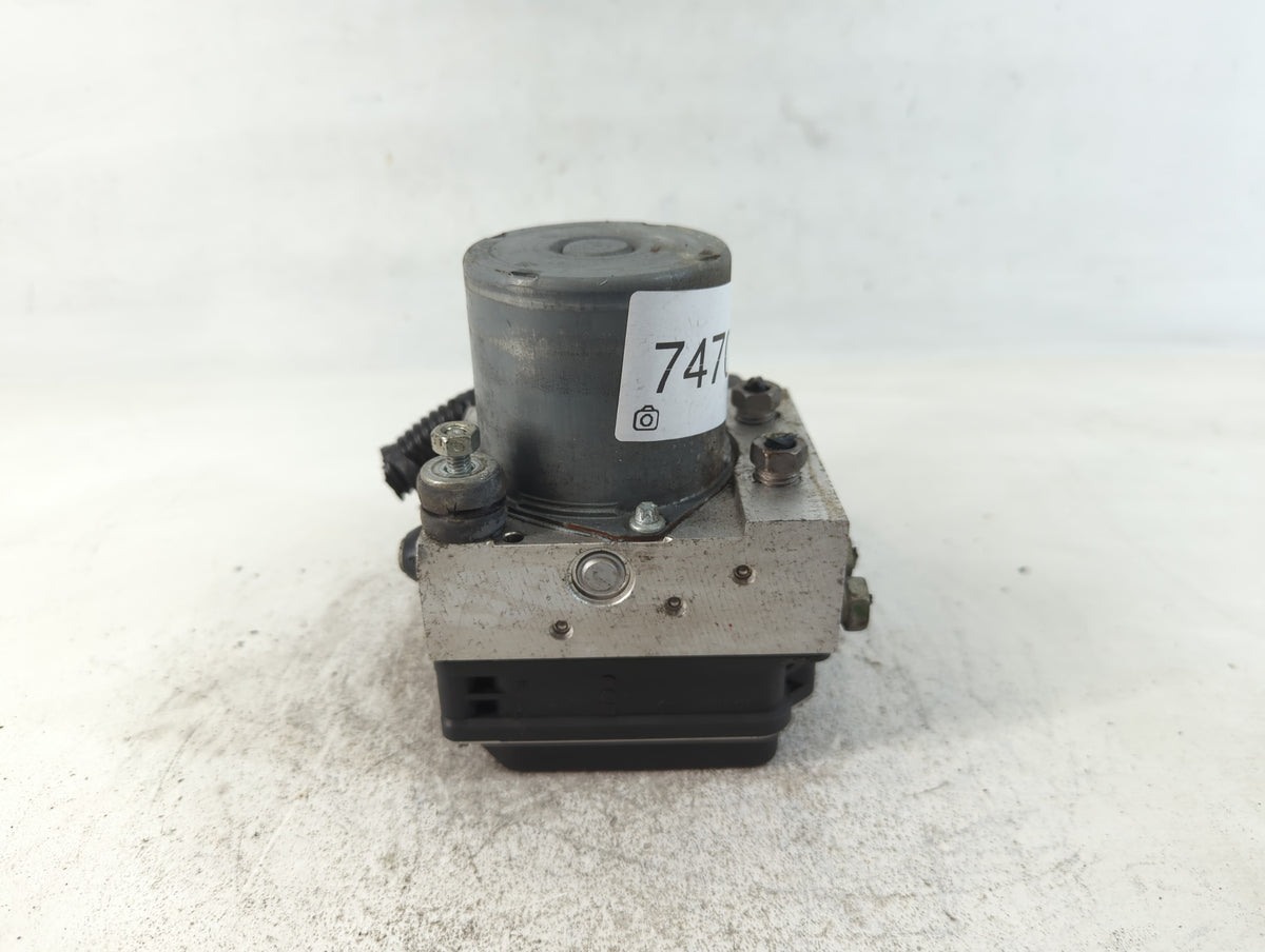 2010-2011 Chevrolet Camaro Anti-Lock Brake ABS Pump Module Actuator OEM P/N:92246443 0 265 230 336 Fits Fits 2010 2011 OEM U
