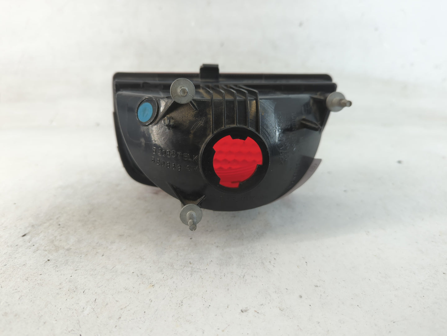 2010-2013 Chevrolet Camaro Tail Light Assembly Passenger Right OEM P/N:320363 320367 BL K Fits Fits 2010 2011 2012 2013 OEM 