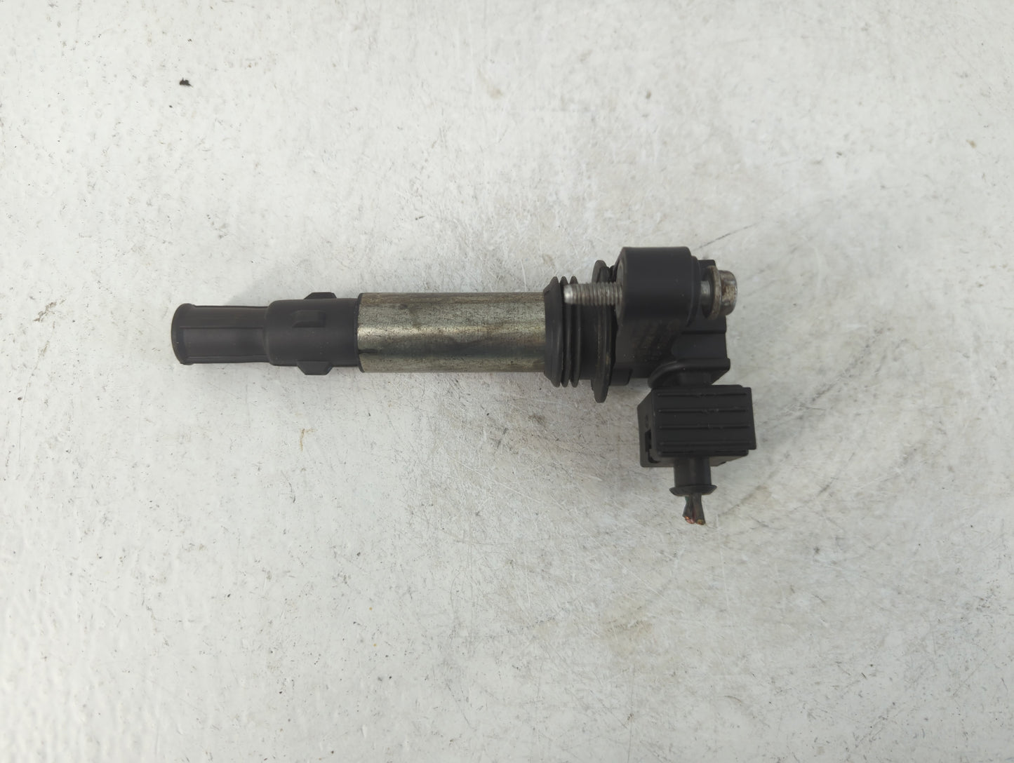 2010-2015 Chevrolet Camaro Ignition Coil Igniter Pack - Oemusedautoparts1.com