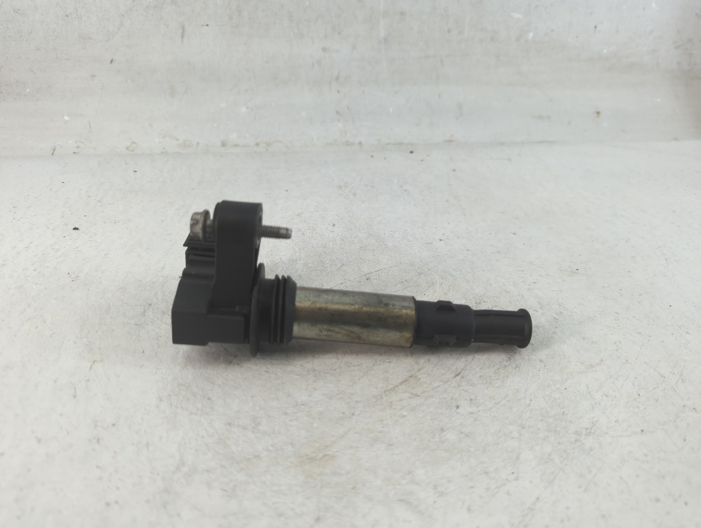 2010-2015 Chevrolet Camaro Ignition Coil Igniter Pack - Oemusedautoparts1.com