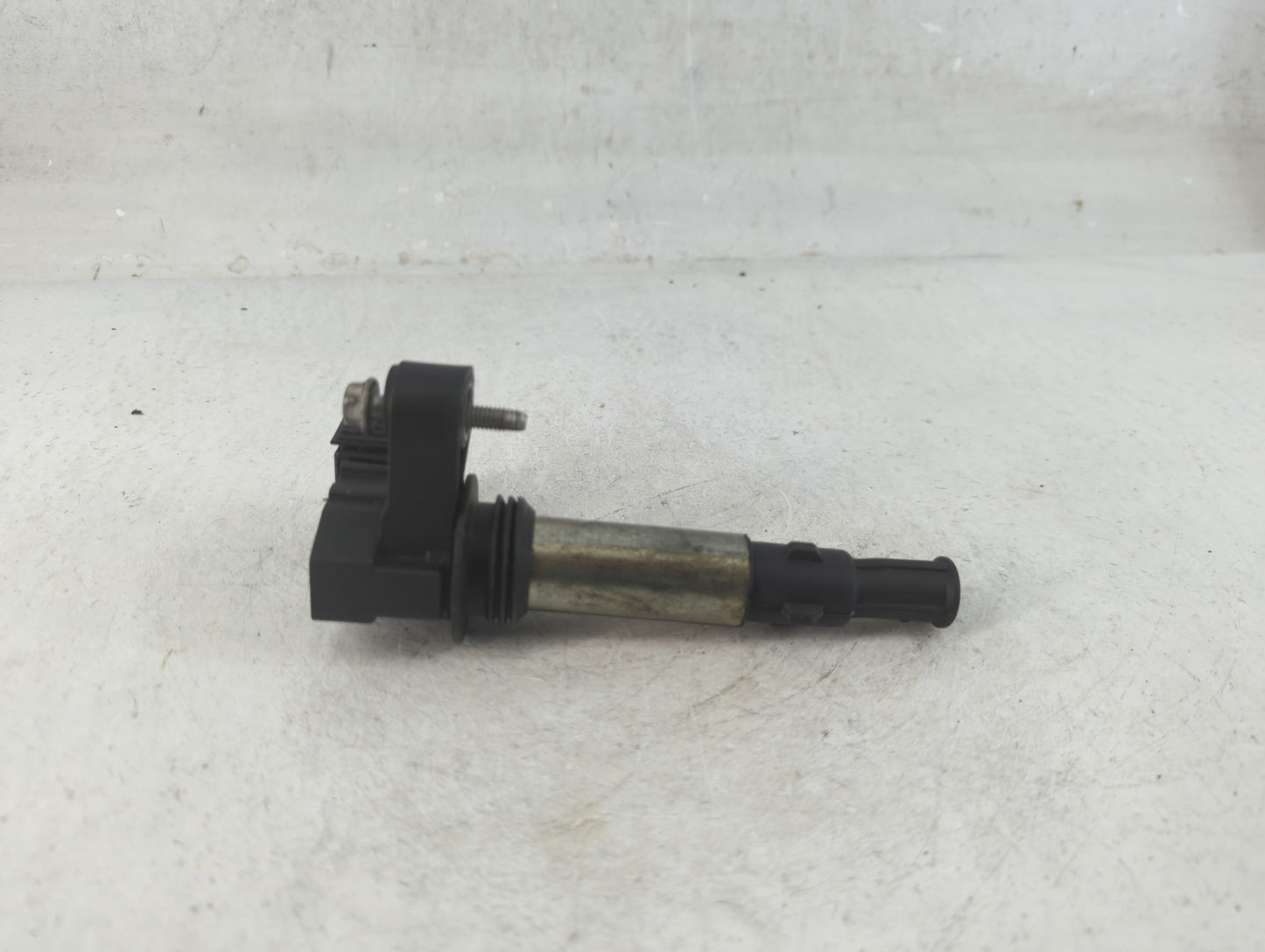 2010-2015 Chevrolet Camaro Ignition Coil Igniter Pack - Oemusedautoparts1.com