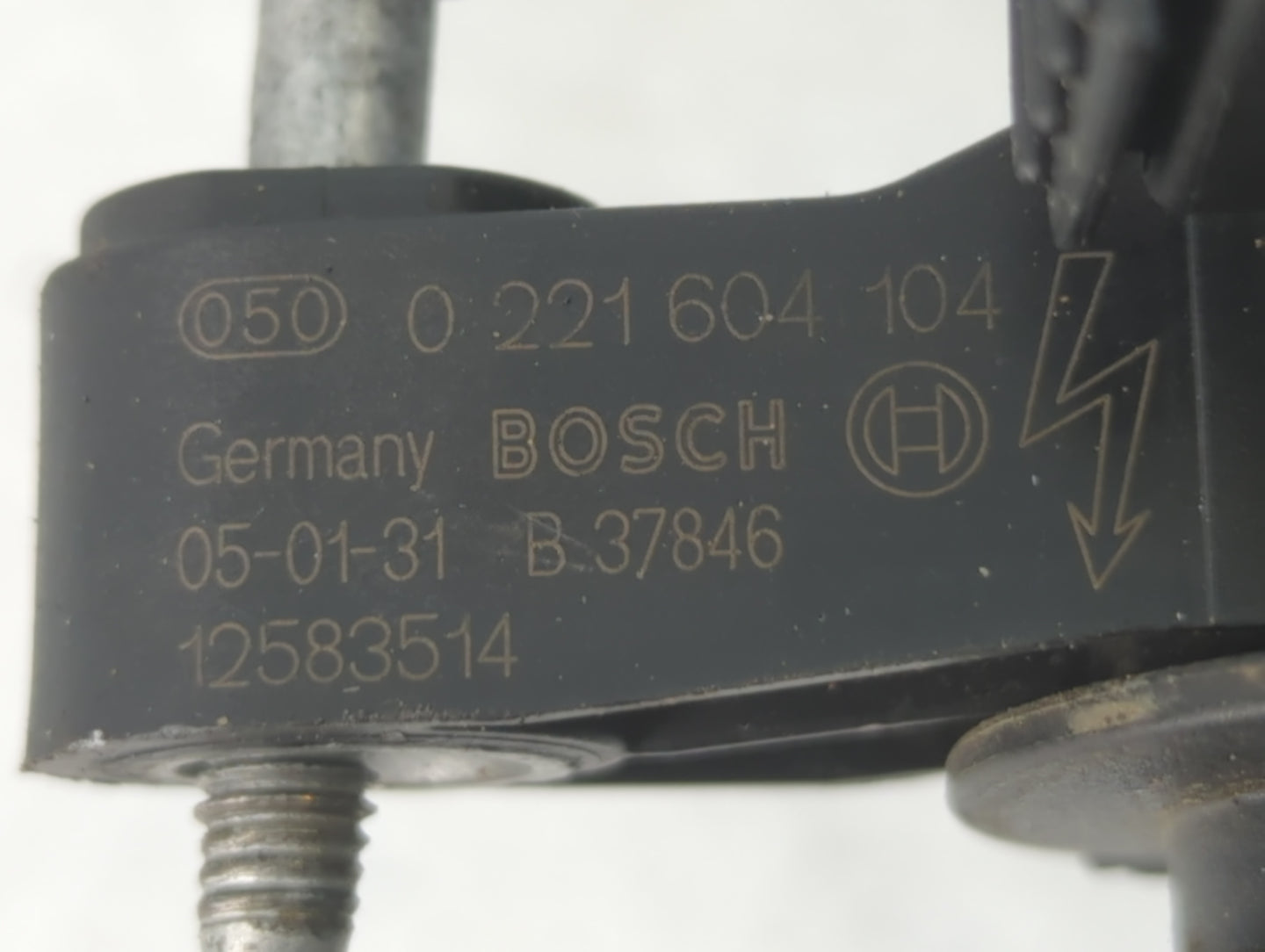 2010-2015 Chevrolet Camaro Ignition Coil Igniter Pack - Oemusedautoparts1.com