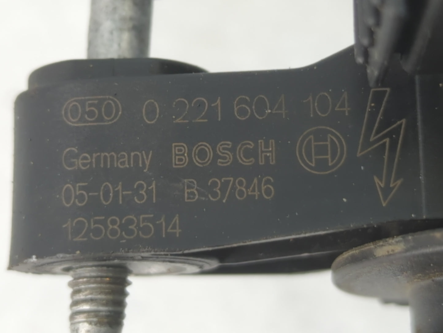 2010-2015 Chevrolet Camaro Ignition Coil Igniter Pack - Oemusedautoparts1.com