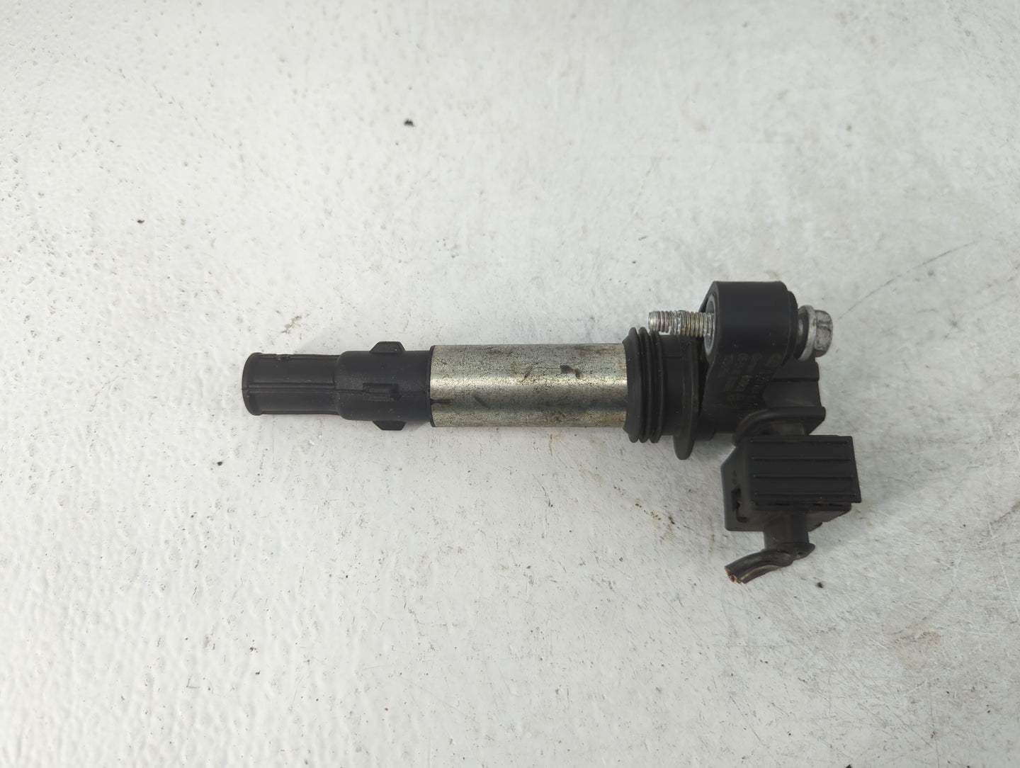 2010-2015 Chevrolet Camaro Ignition Coil Igniter Pack - Oemusedautoparts1.com