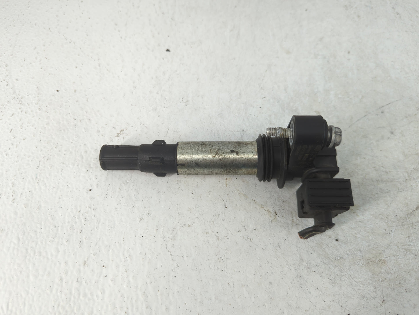 2010-2015 Chevrolet Camaro Ignition Coil Igniter Pack - Oemusedautoparts1.com