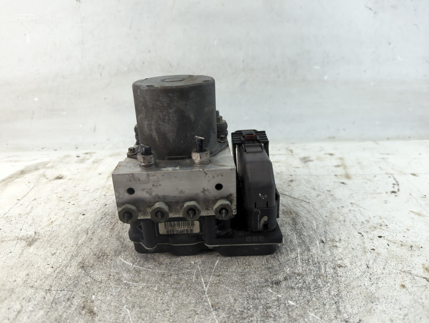 2010-2011 Chevrolet Camaro ABS Pump Control Module Replacement Fits Fits 2010 2011 OEM Used Auto Parts - Oemusedautoparts1.c