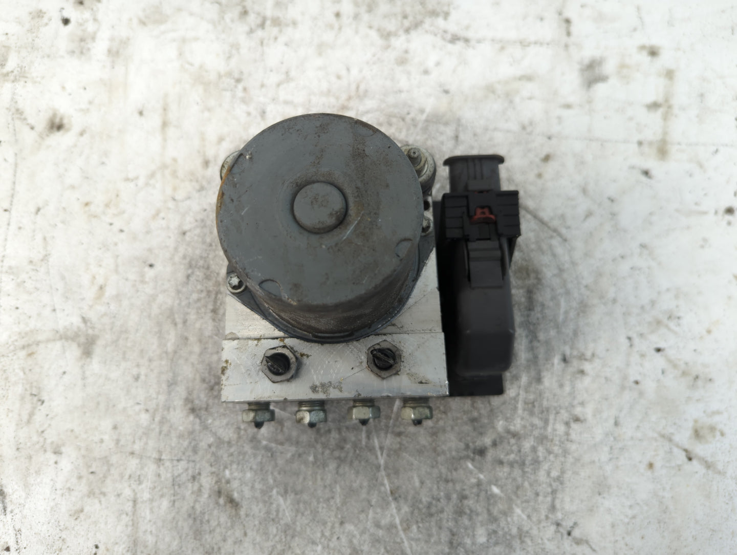 2010-2011 Chevrolet Camaro ABS Pump Control Module Replacement Fits Fits 2010 2011 OEM Used Auto Parts - Oemusedautoparts1.c