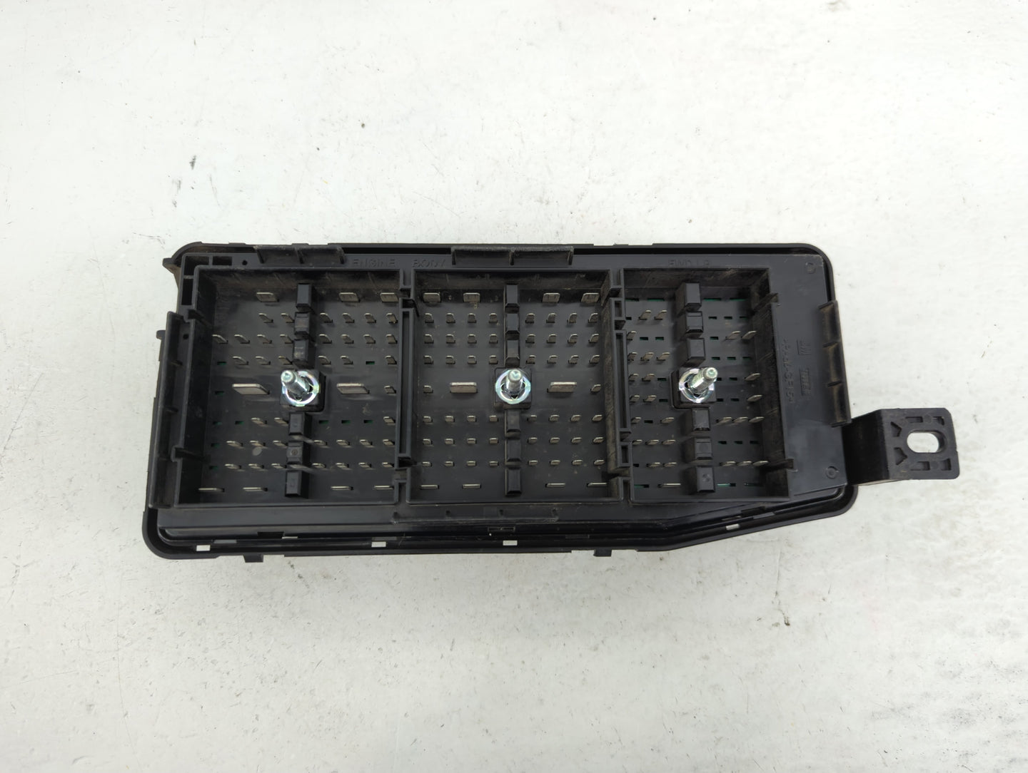 2011 Chevrolet Captiva Sport Fusebox Fuse Box Panel Relay Module P/N:95471068 Fits OEM Used Auto Parts - Oemusedautoparts1.c