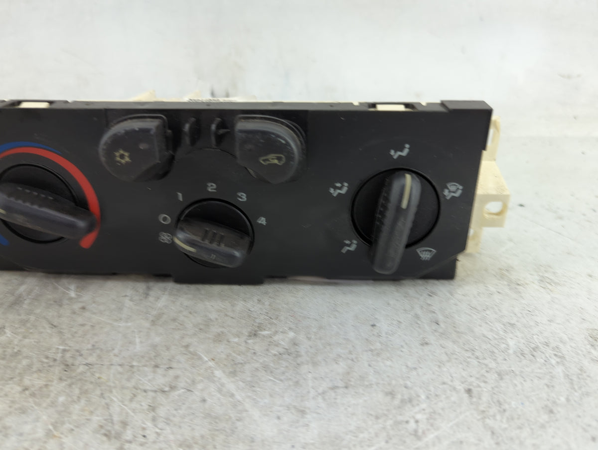 2004-2012 Chevrolet Colorado Climate Control Module Temperature AC/Heater Replacement P/N:25841856 Fits OEM Used Auto Parts 