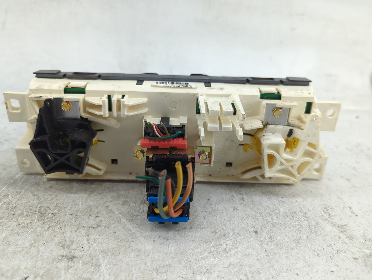 2004-2012 Chevrolet Colorado Climate Control Module Temperature AC/Heater Replacement P/N:25841856 Fits OEM Used Auto Parts 