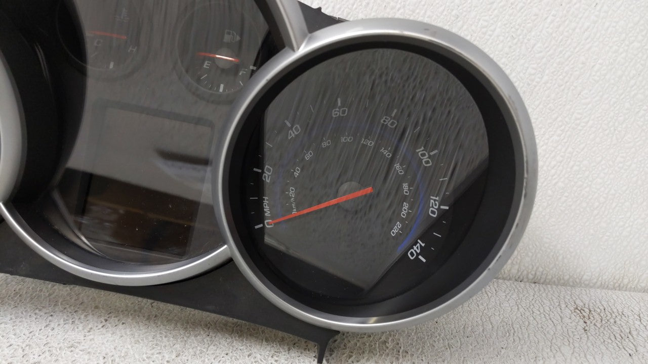 2011 Chevrolet Cruze Instrument Cluster Speedometer Gauges P/N:811511914 769212-670A, 95018203, 95018205 Fits OEM Used Auto 