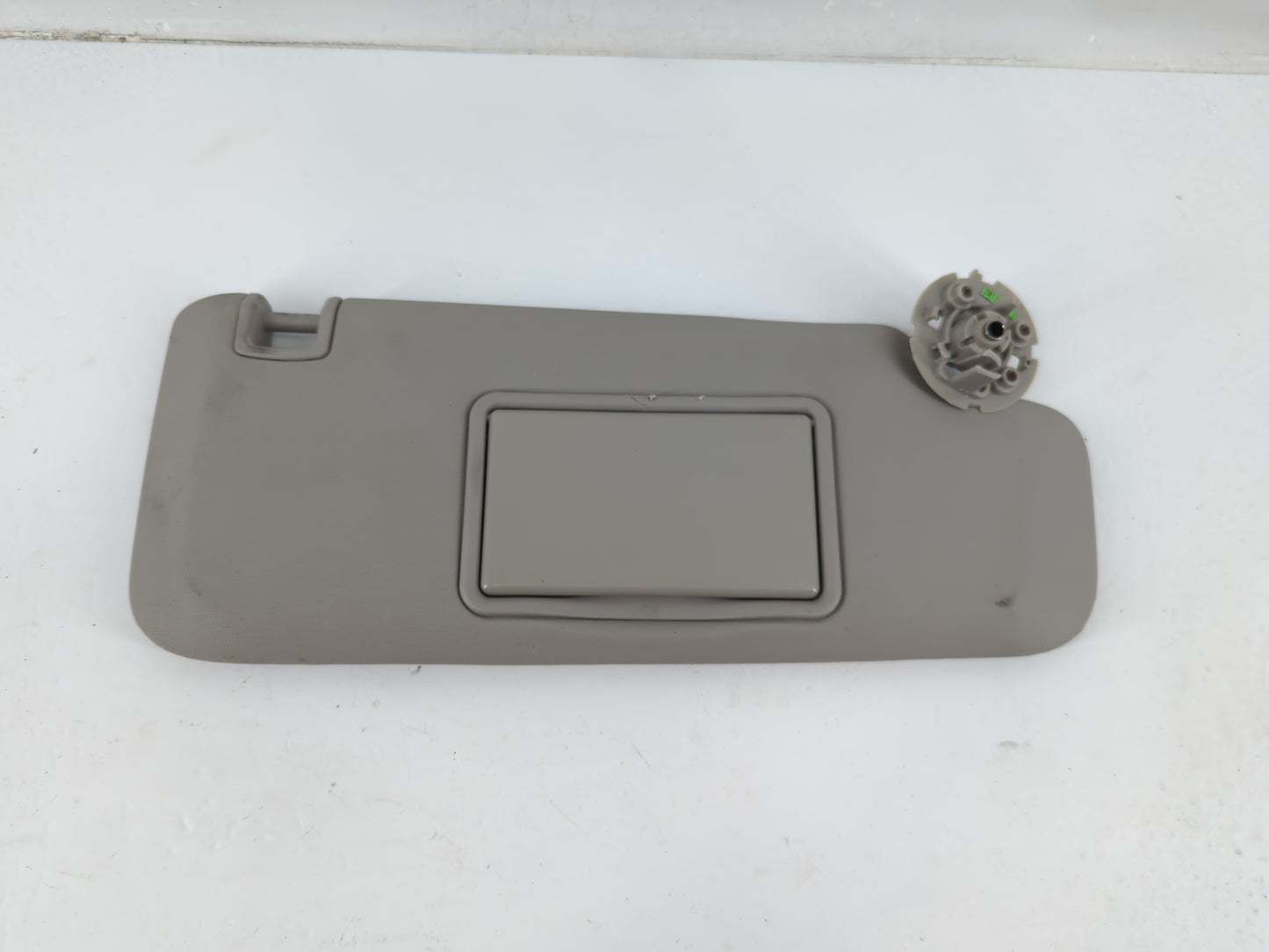 2011-2016 Chevrolet Cruze Sun Visor Shade Replacement Passenger Right Mirror Fits Fits 2011 2012 2013 2014 2015 2016 OEM Use