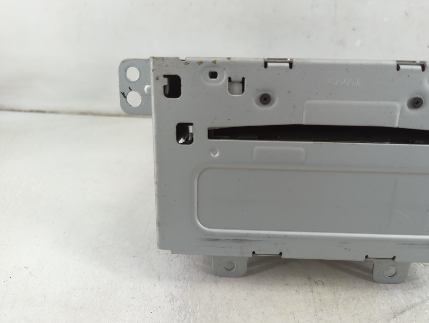 2011-2012 Chevrolet Cruze Radio AM FM Cd Player Receiver Replacement P/N:20983517 Fits Fits 2010 2011 2012 OEM Used Auto Par