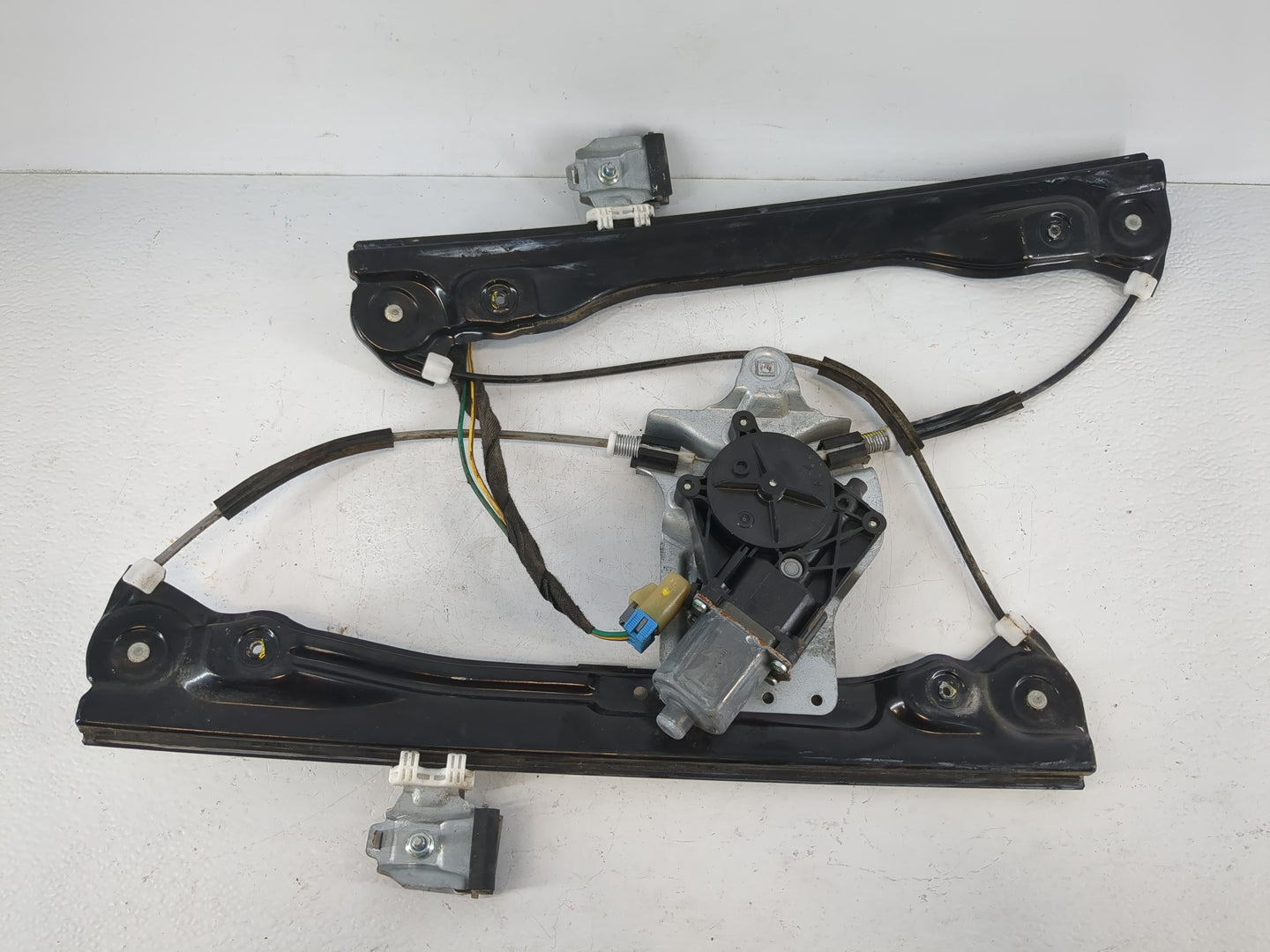 2011-2012 Chevrolet Cruze Driver Front Left Power Window Motor - Oemusedautoparts1.com
