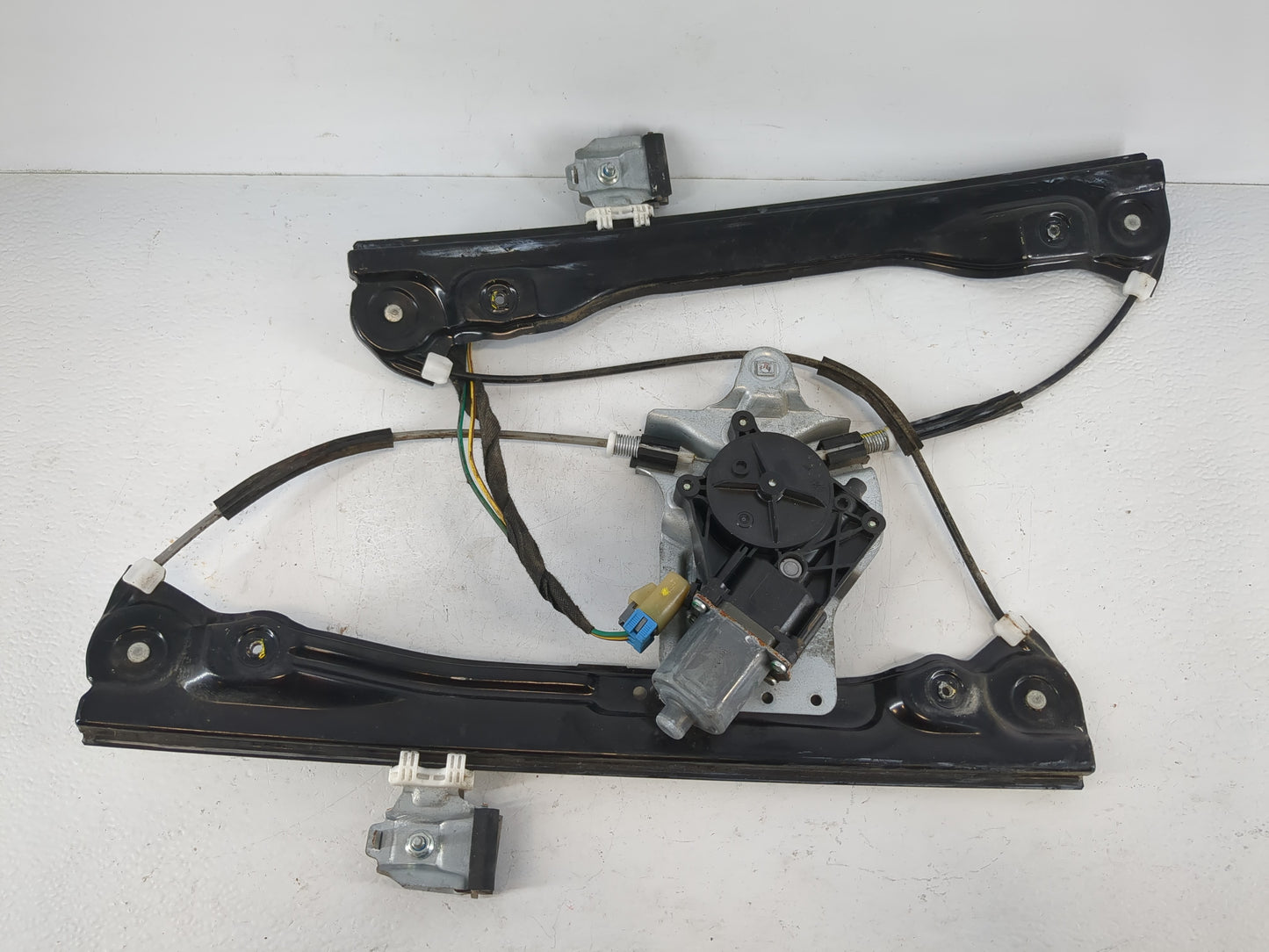 2011-2012 Chevrolet Cruze Driver Front Left Power Window Motor - Oemusedautoparts1.com