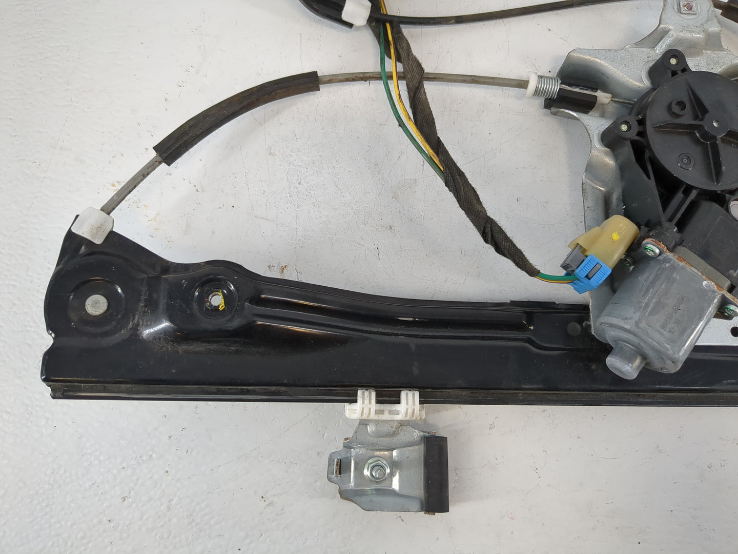 2011-2012 Chevrolet Cruze Driver Front Left Power Window Motor - Oemusedautoparts1.com
