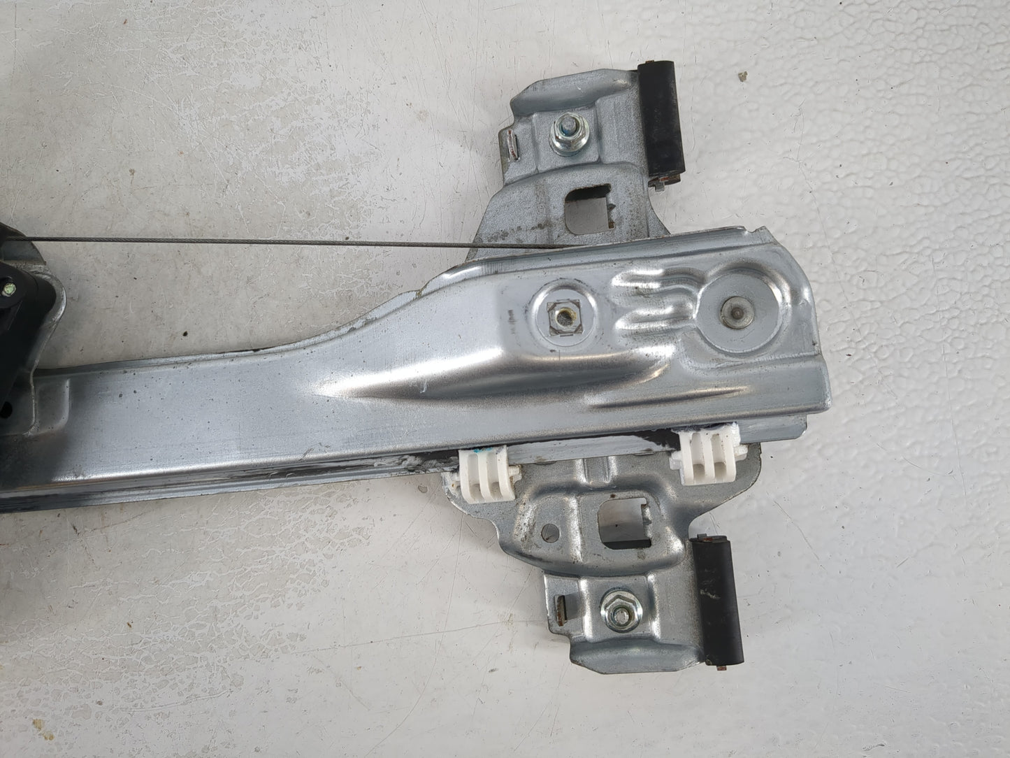 2011-2012 Chevrolet Cruze Used Window Regulator Right Passenger Rear - Oemusedautoparts1.com